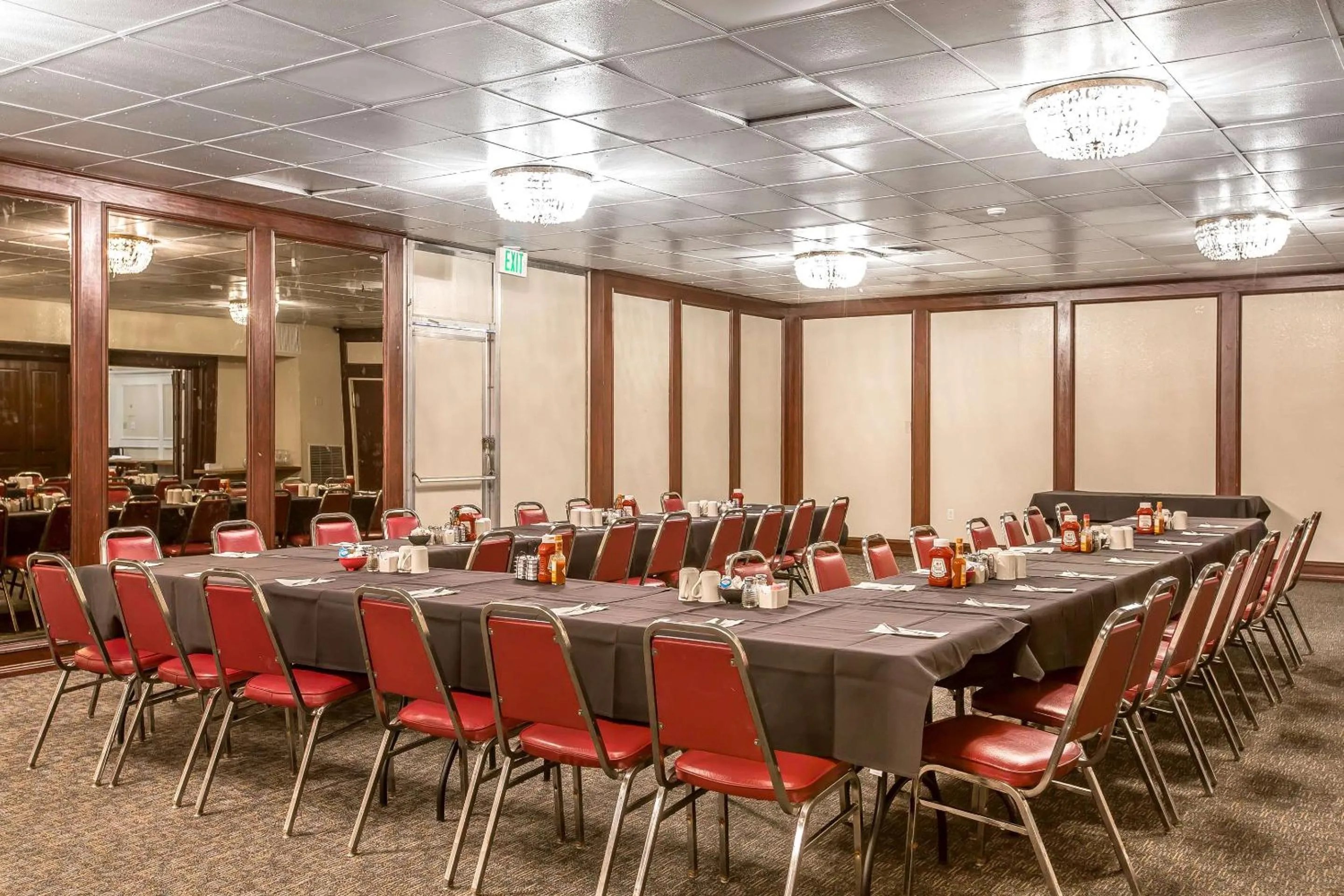 Meeting/conference room in Quality Inn On Historic Route 66