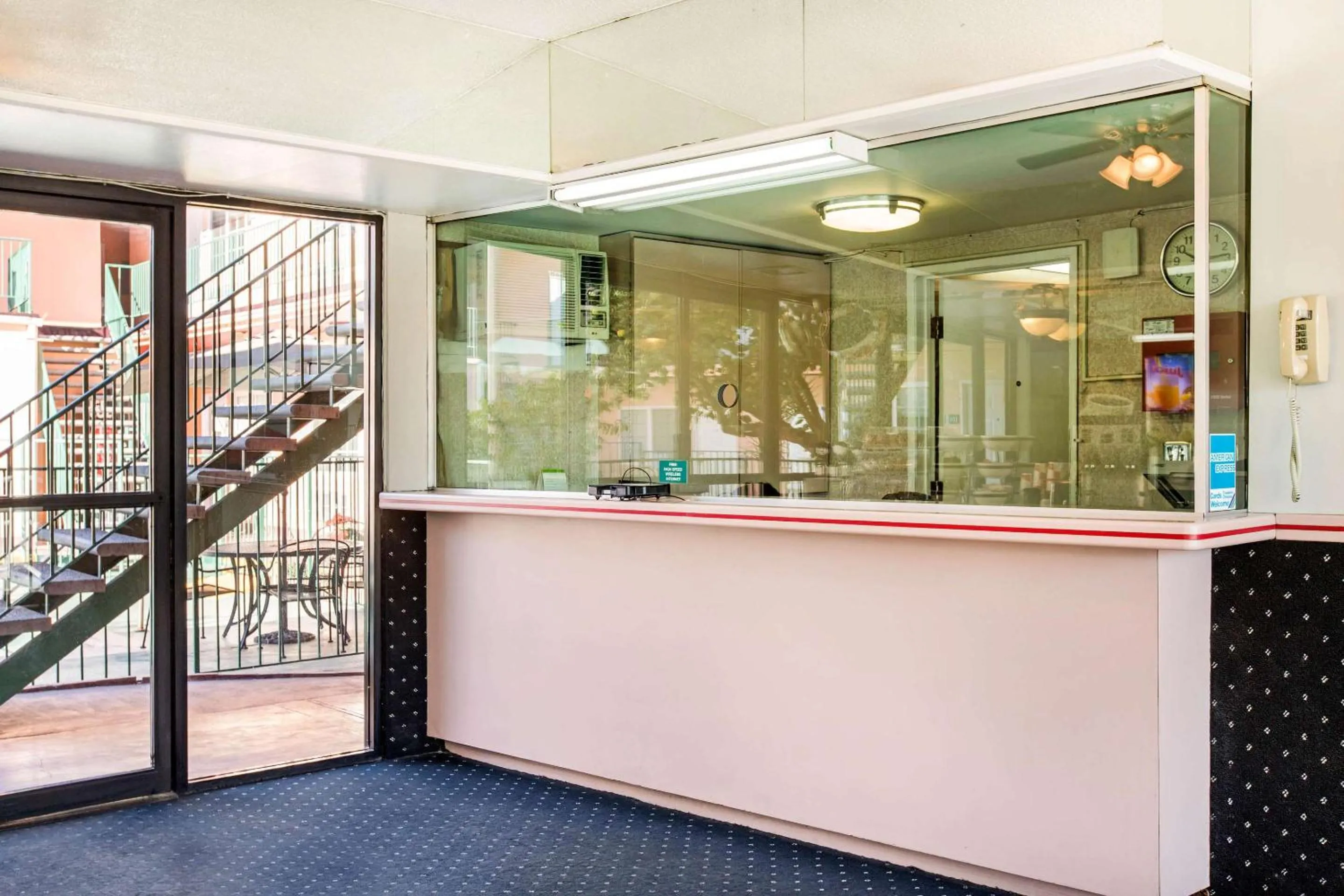 Lobby or reception in Rodeway Inn near Melrose Ave