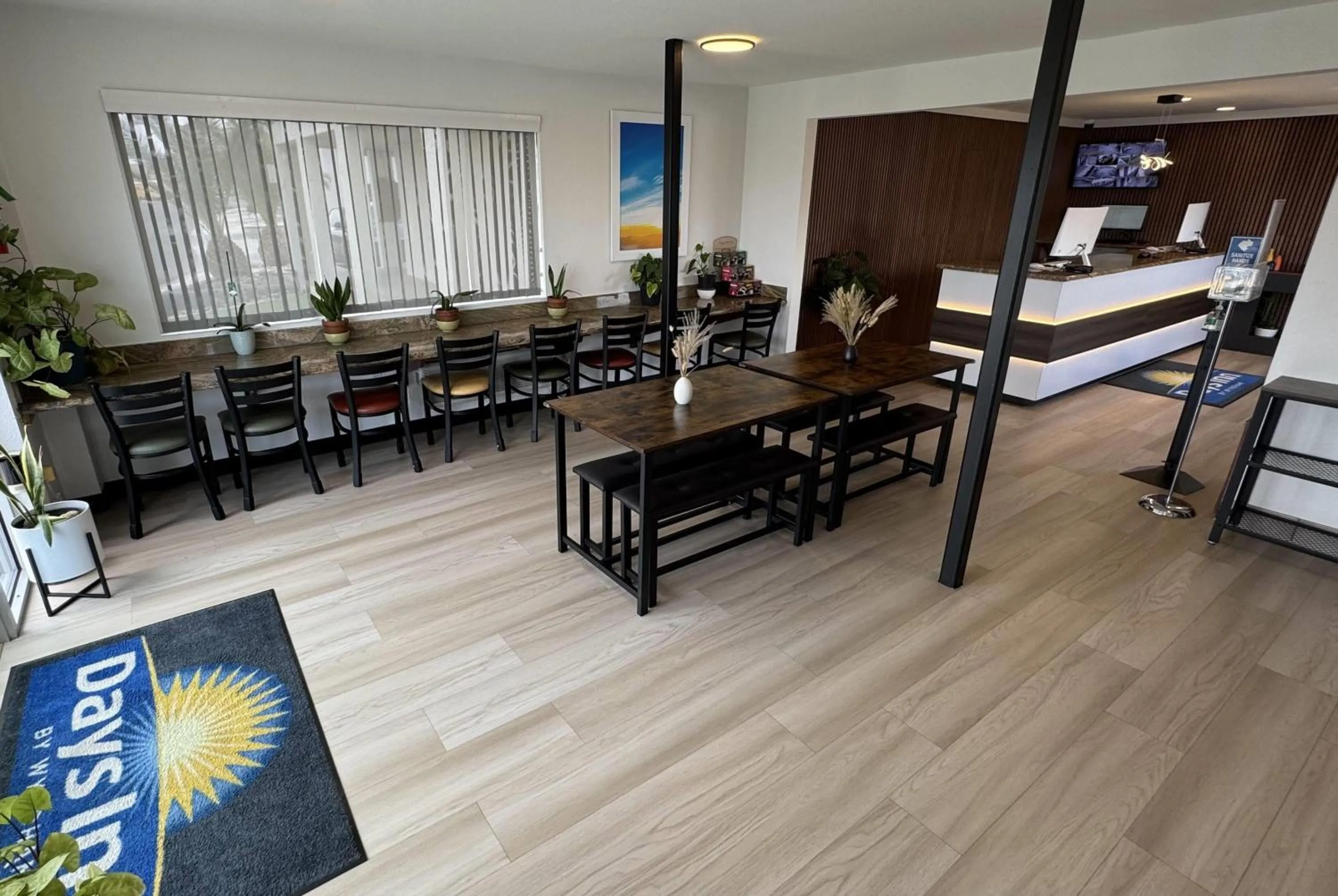 Breakfast in Days Inn by Wyndham Ridgecrest near China Lake Naval Station