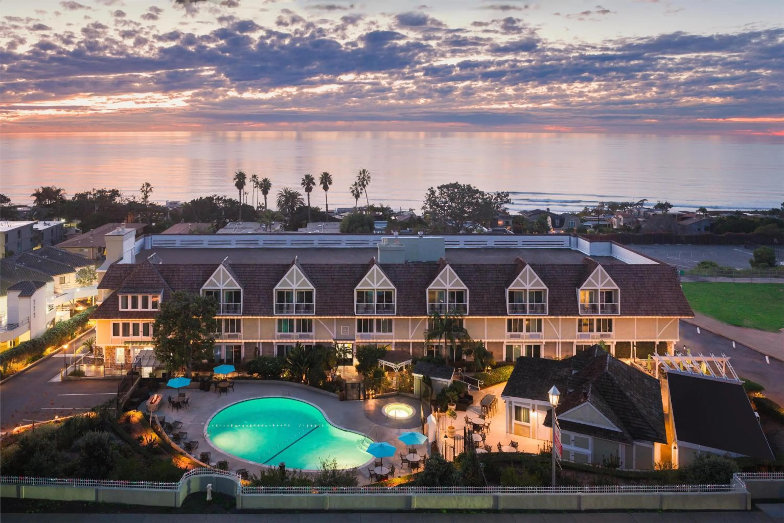 Property building in Best Western Premier Hotel Del Mar