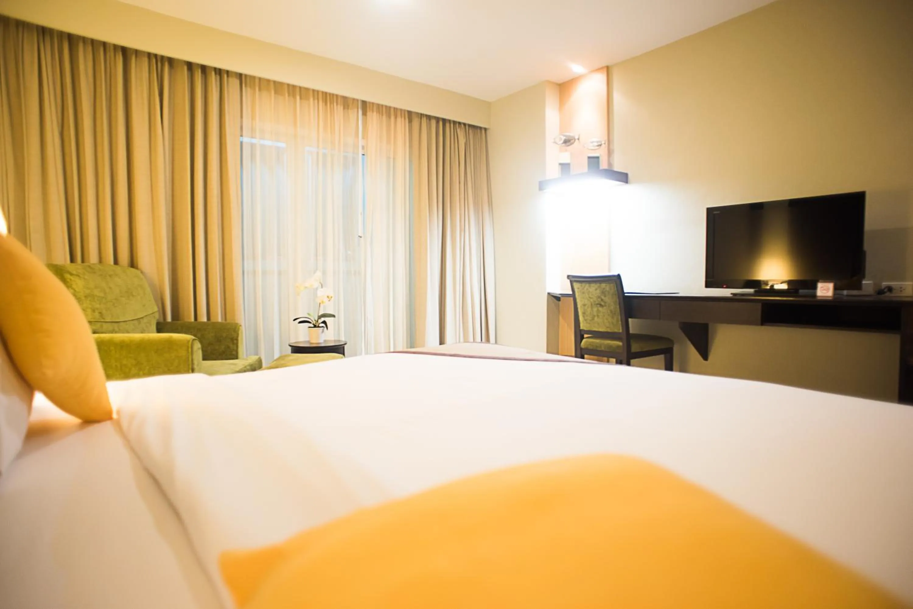 Decorative detail, Bed in Intimate Hotel Pattaya - SHA Extra Plus