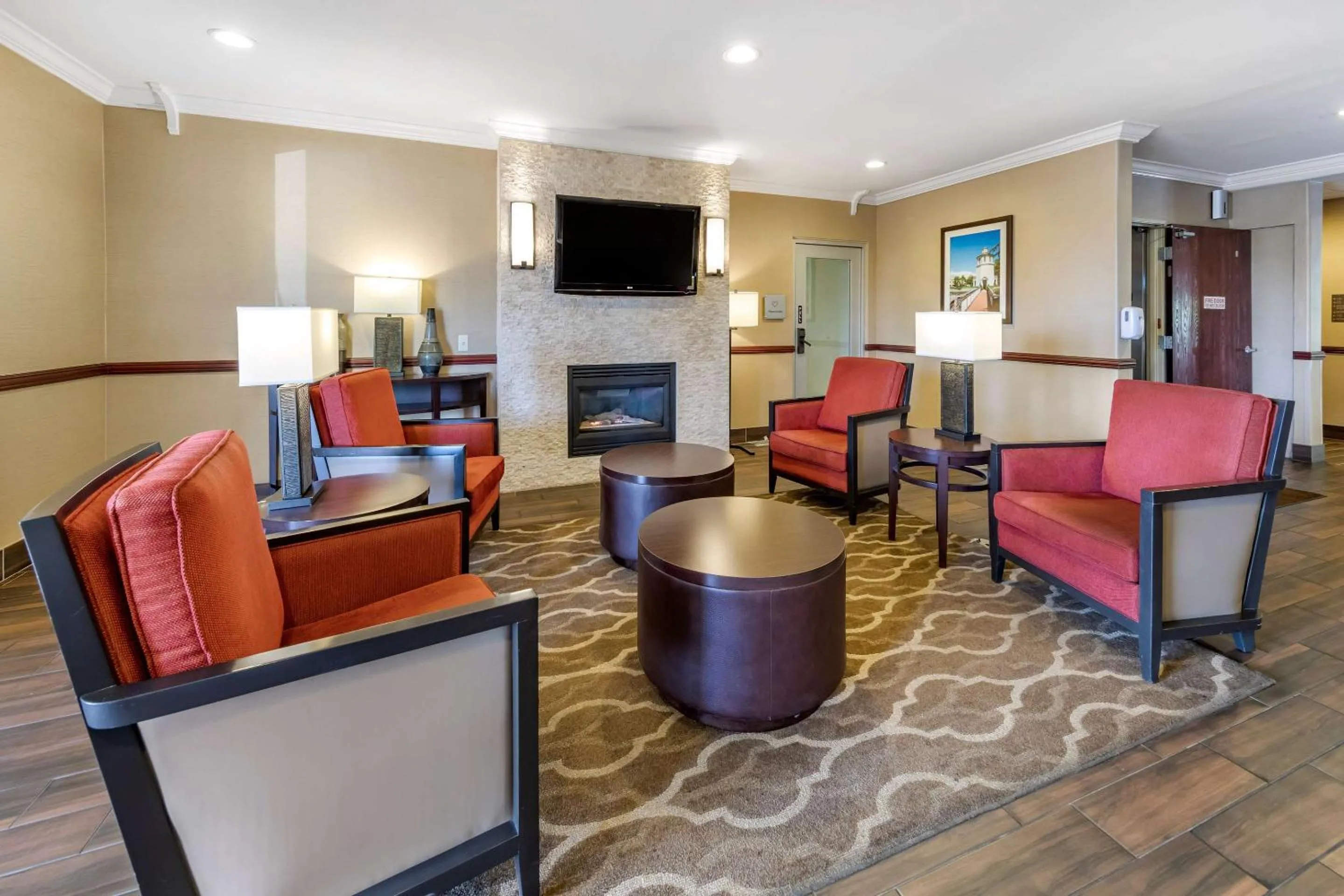 Lobby or reception in Comfort Suites Near Six Flags Magic Mountain