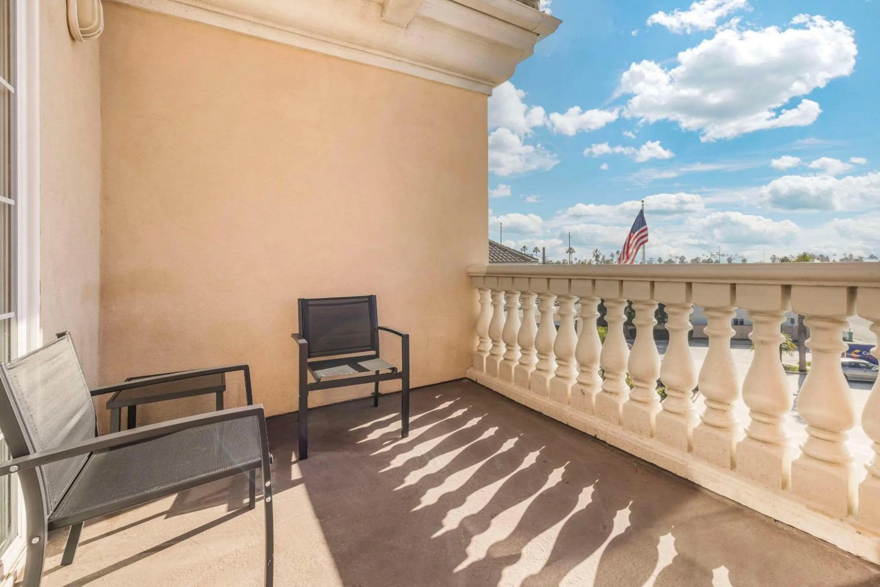 Bedroom in Comfort Suites Oceanside Camp Pendleton Area