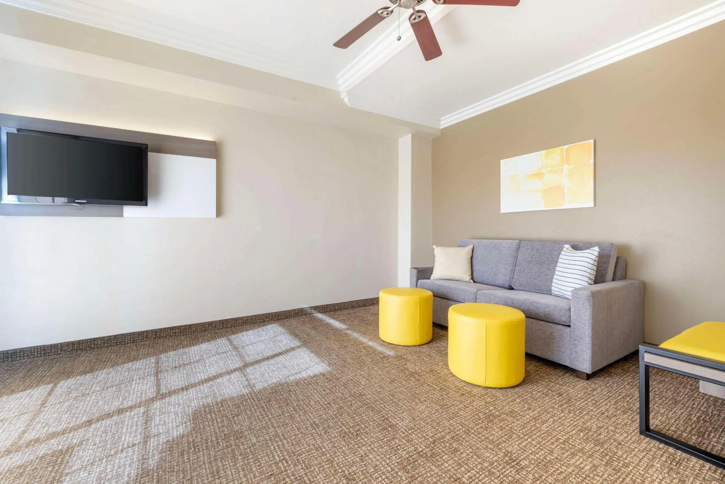 Bedroom in Comfort Suites Oceanside Camp Pendleton Area