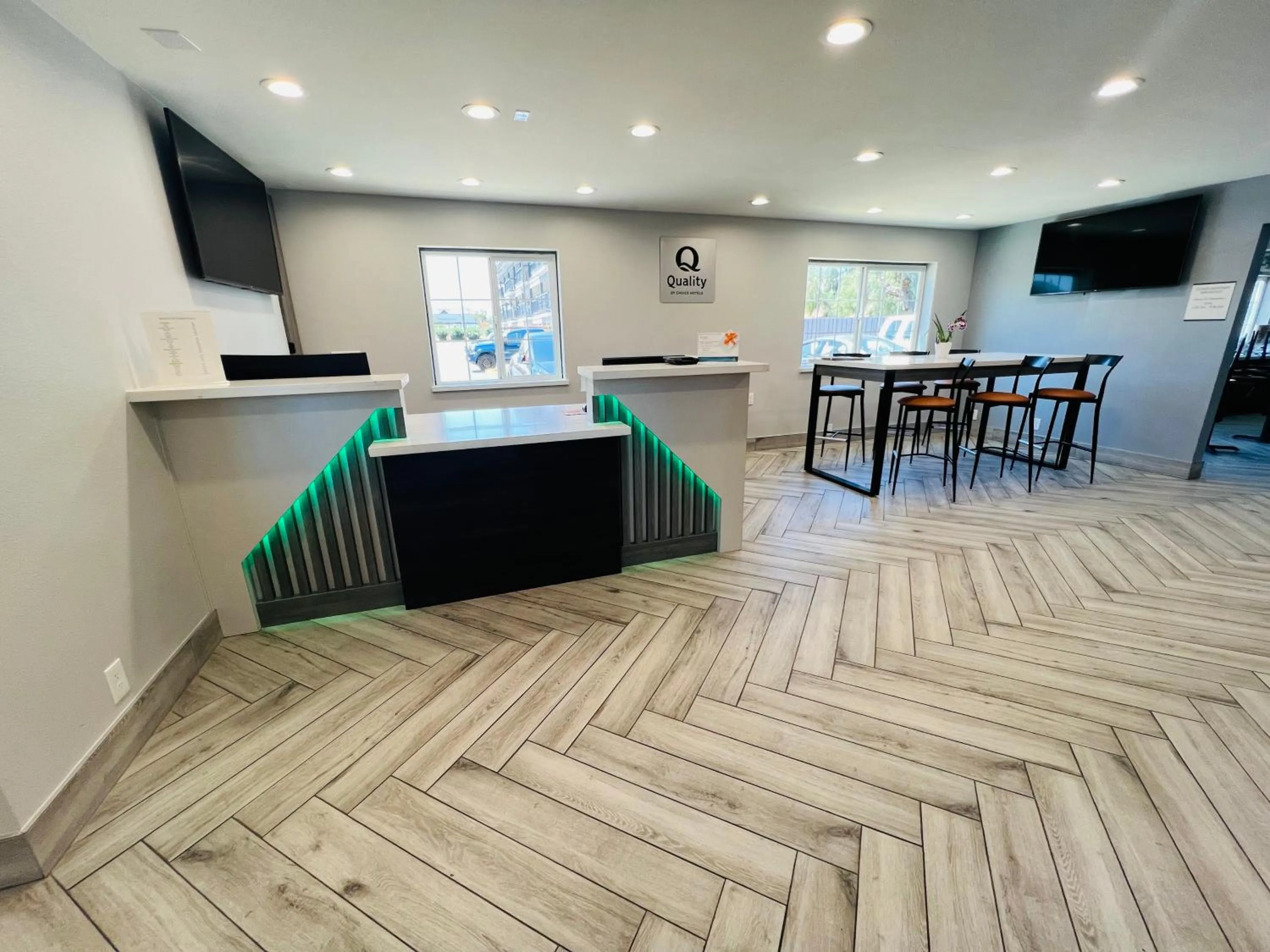 Lobby or reception in Quality Inn Tracy I-205