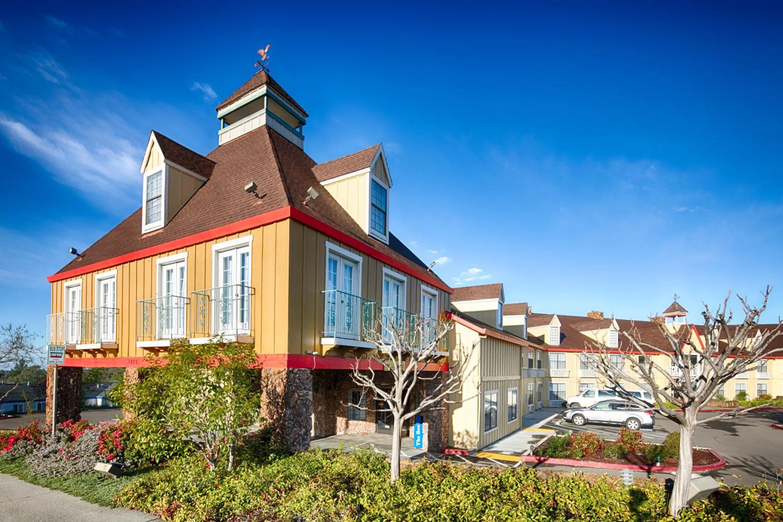 Property building in Red Lion Inn & Suites Auburn