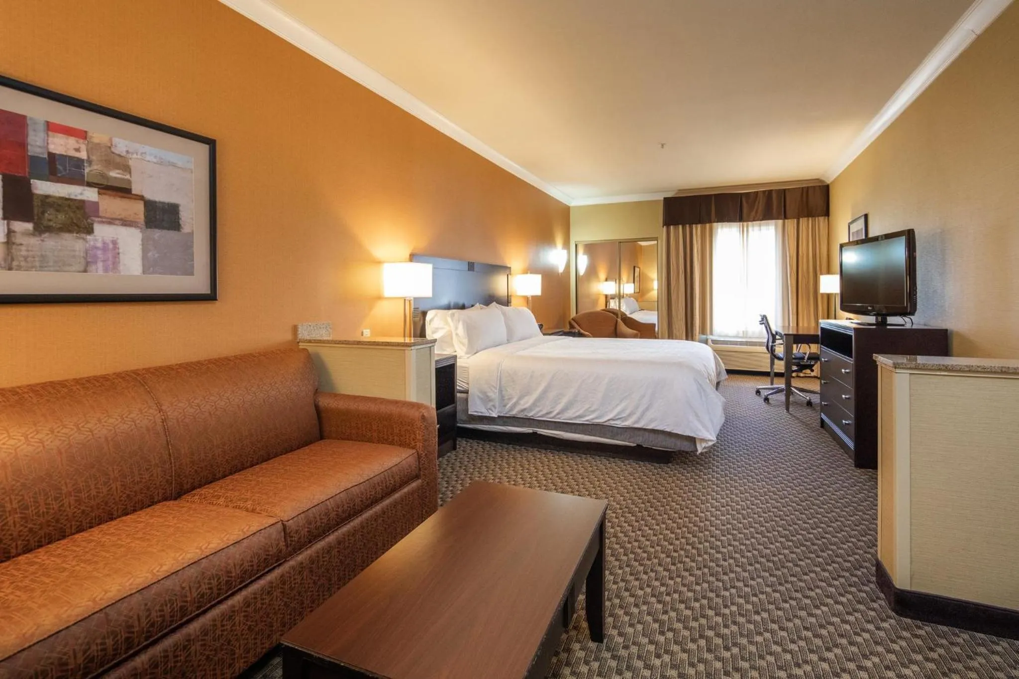 Photo of the whole room, Bed in Holiday Inn Express Castro Valley - I-580 by IHG
