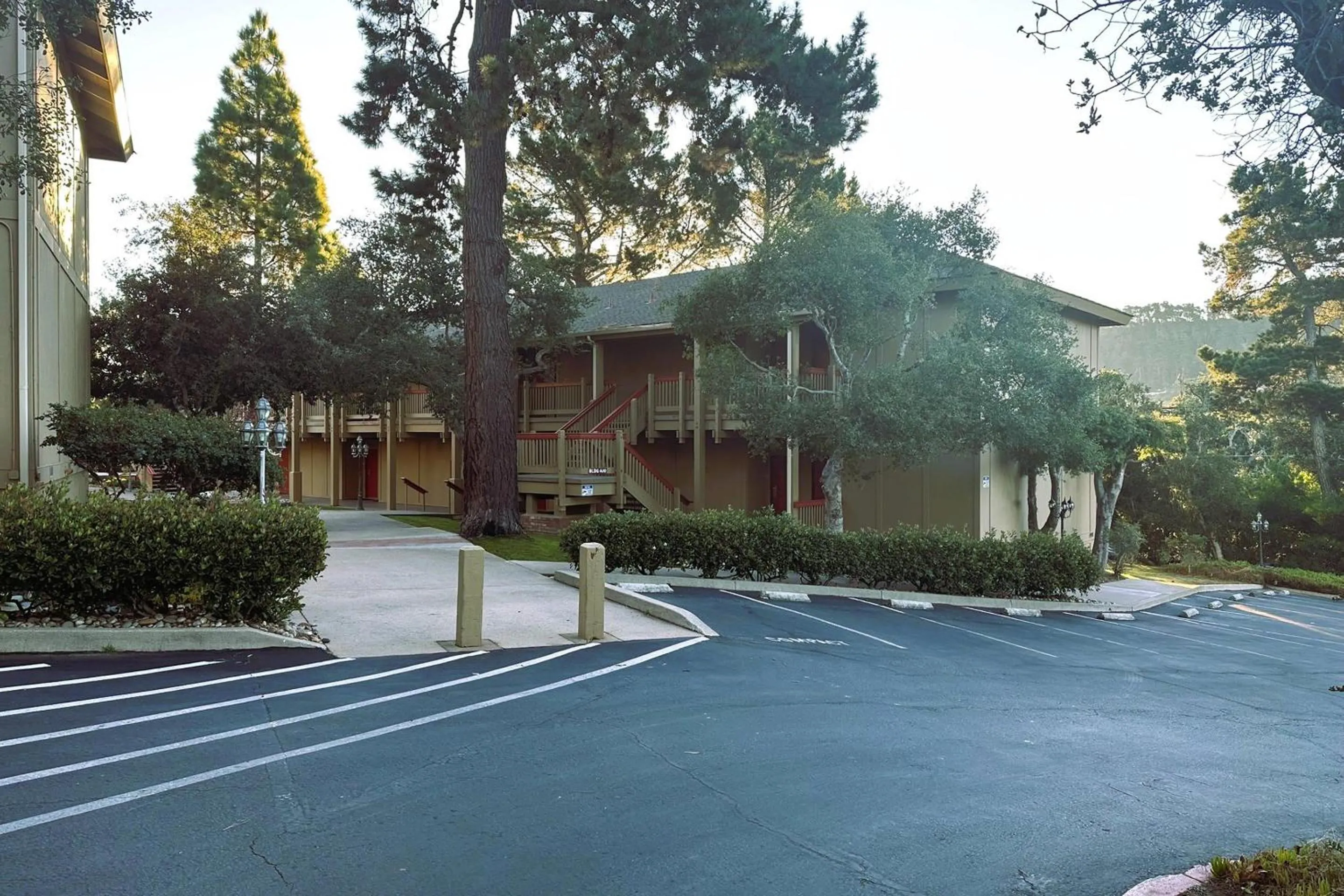 Property building in Comfort Inn Monterey Peninsula Airport