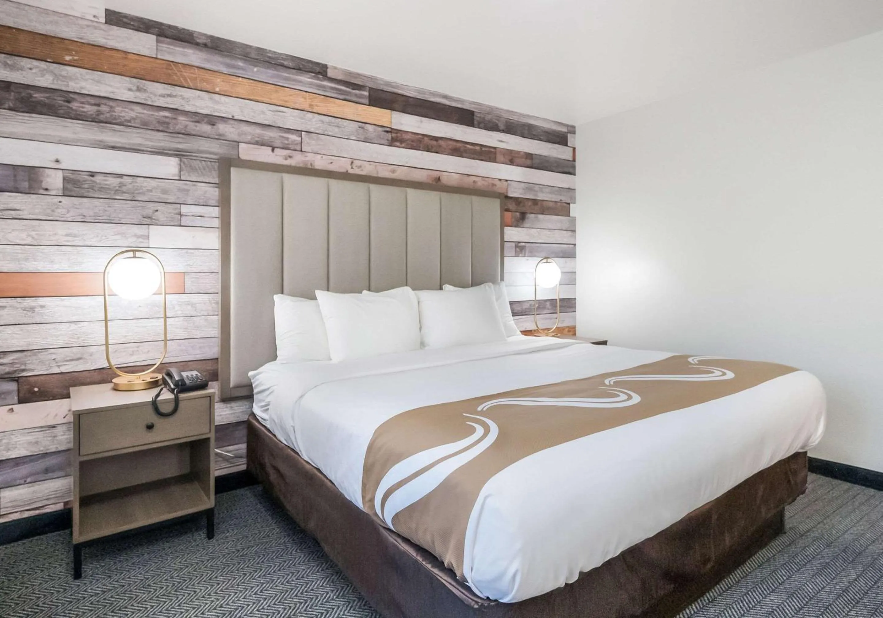 Bedroom, Bed in Quality Inn South Lake Tahoe