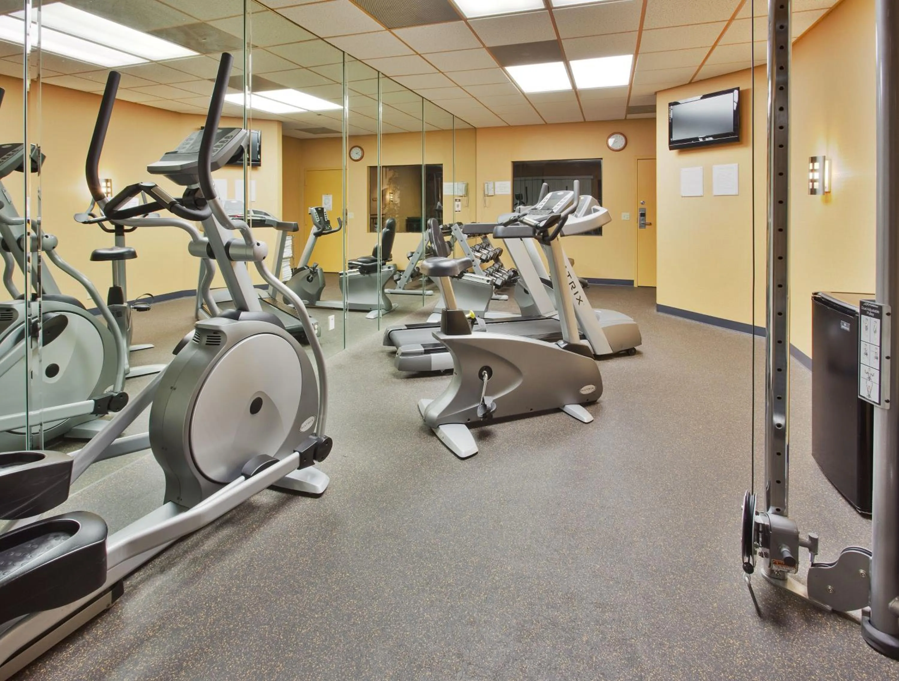 Fitness centre/facilities in Quality Suites Downtown San Luis Obispo