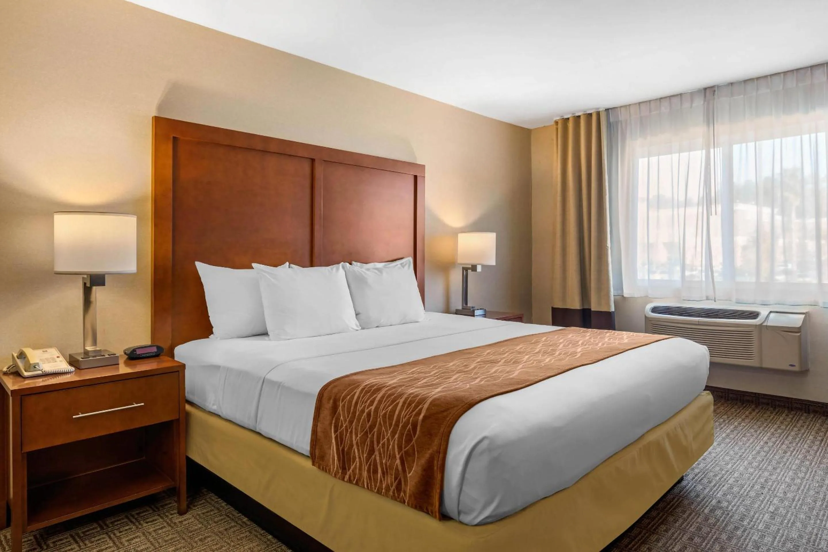 Bedroom, Bed in Comfort Inn & Suites Murrieta Temecula Wine Country