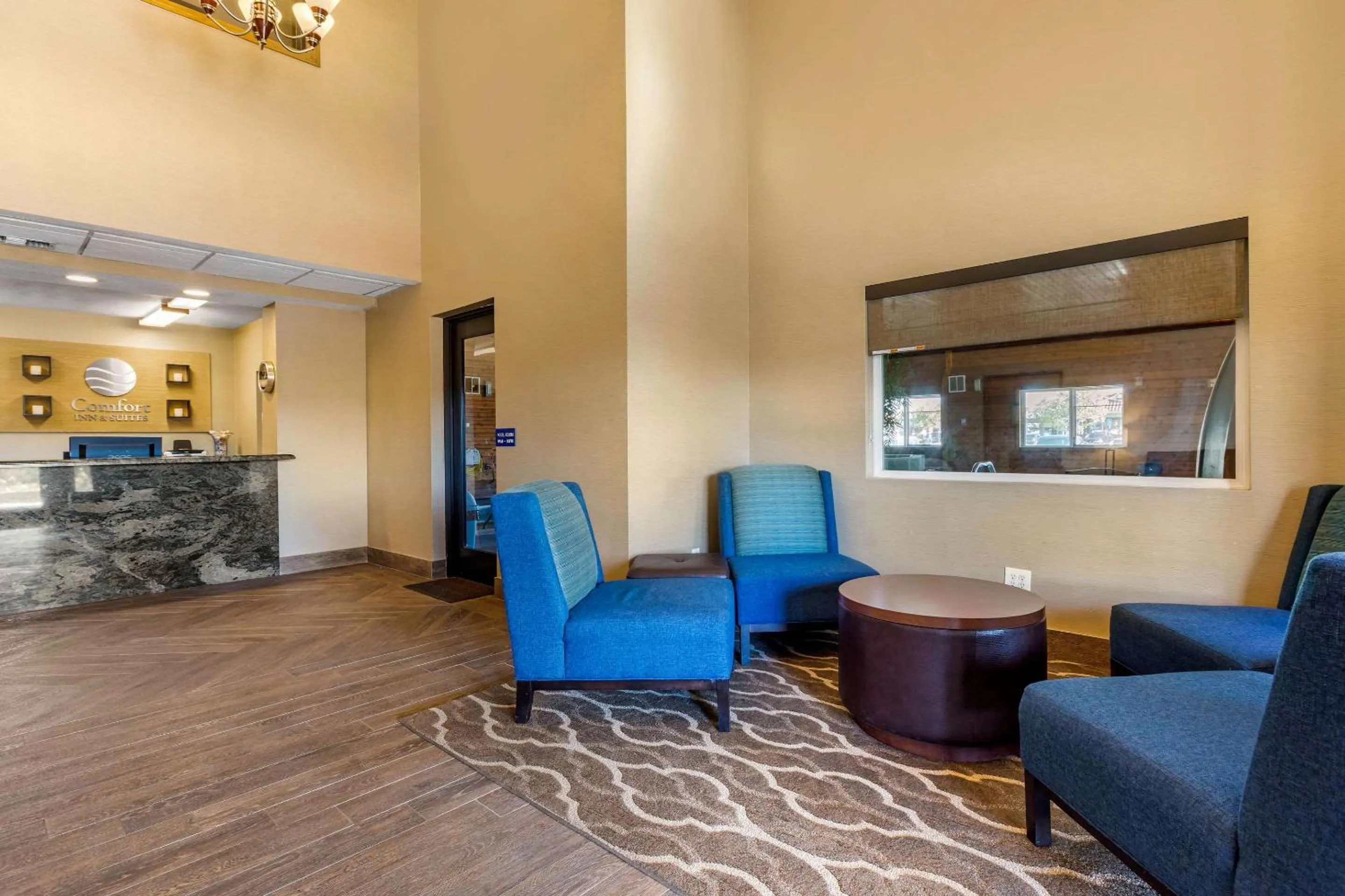 Lobby or reception in Comfort Inn & Suites Murrieta Temecula Wine Country