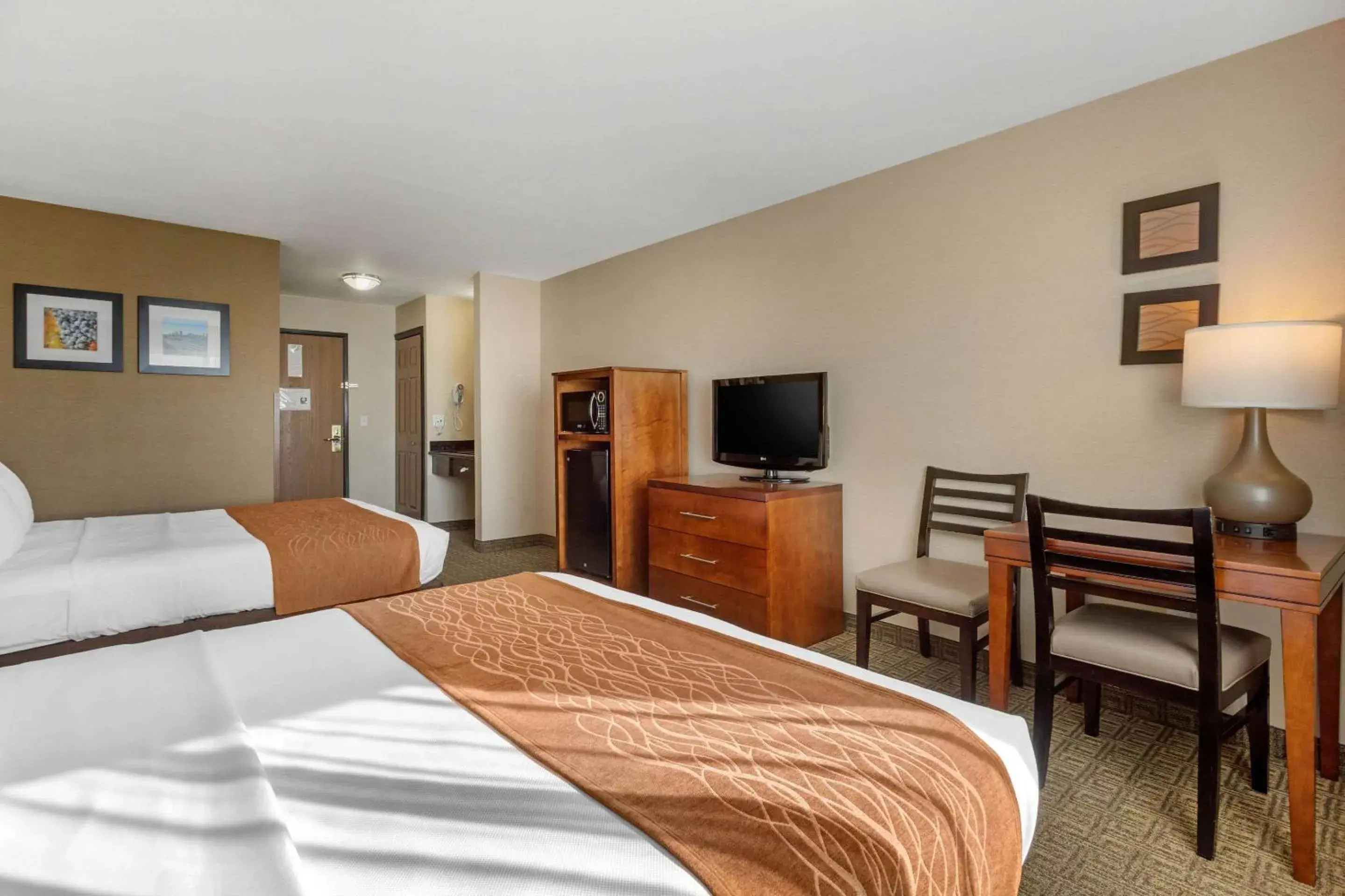 Standard Room, 2 Queen Beds, Non-Smoking in Comfort Inn & Suites Murrieta Temecula Wine Country Standard Room, 2 Queen Beds, Non-Smoking in Comfort Inn & Suites Murrieta Temecula Wine Country