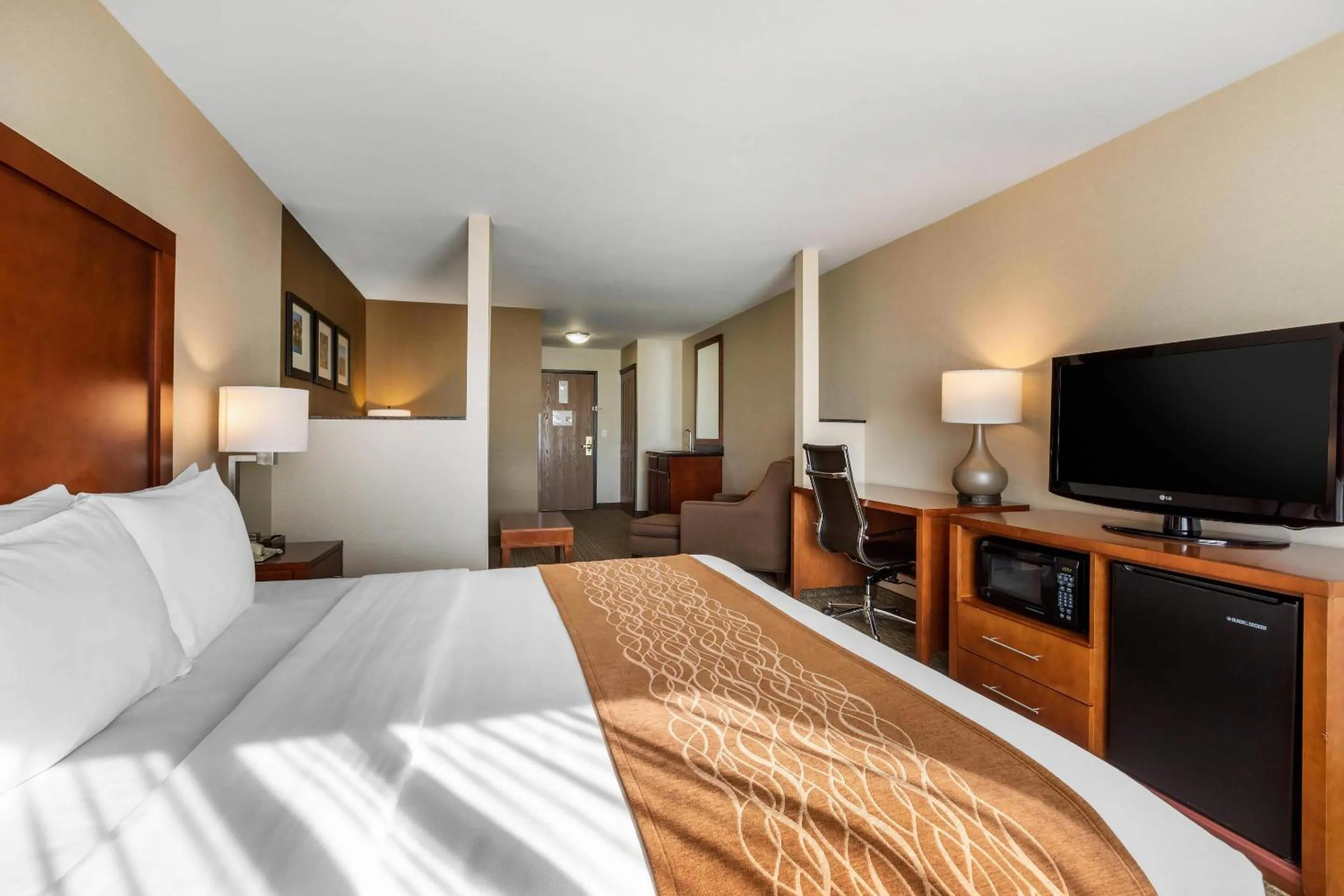 Bedroom, Bed in Comfort Inn & Suites Murrieta Temecula Wine Country