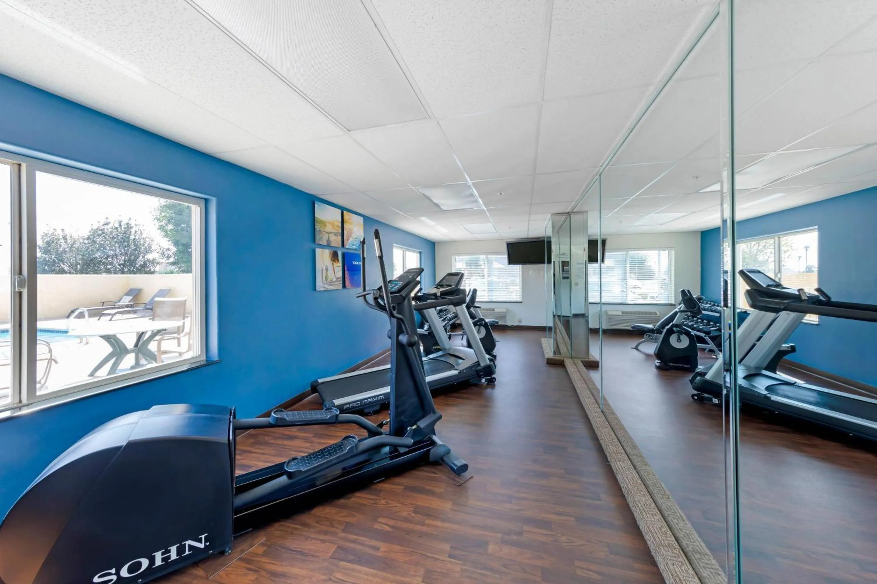 Fitness centre/facilities in Comfort Suites Victorville-Hesperia