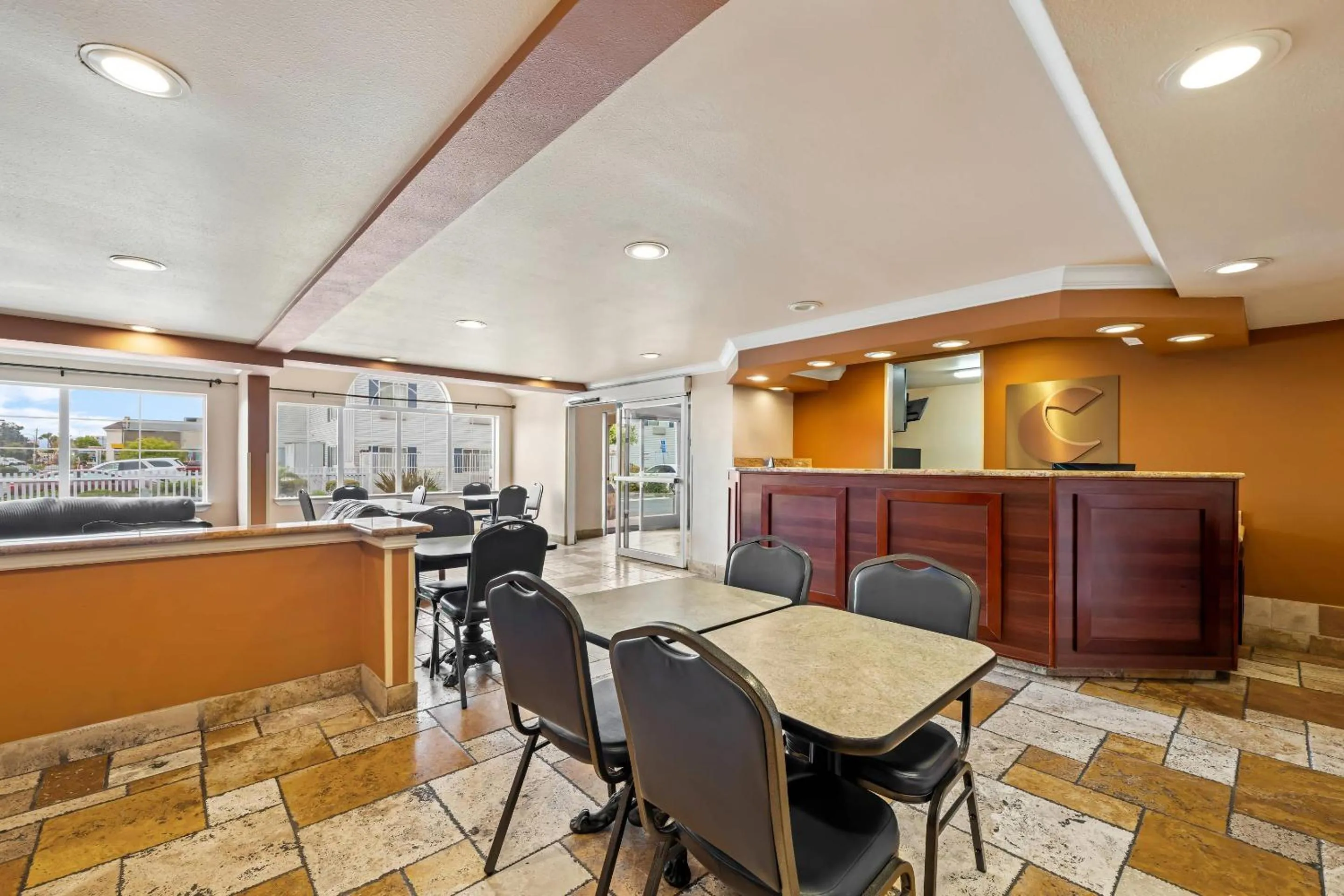 Breakfast in Comfort Inn & Suites Salinas City Center Area