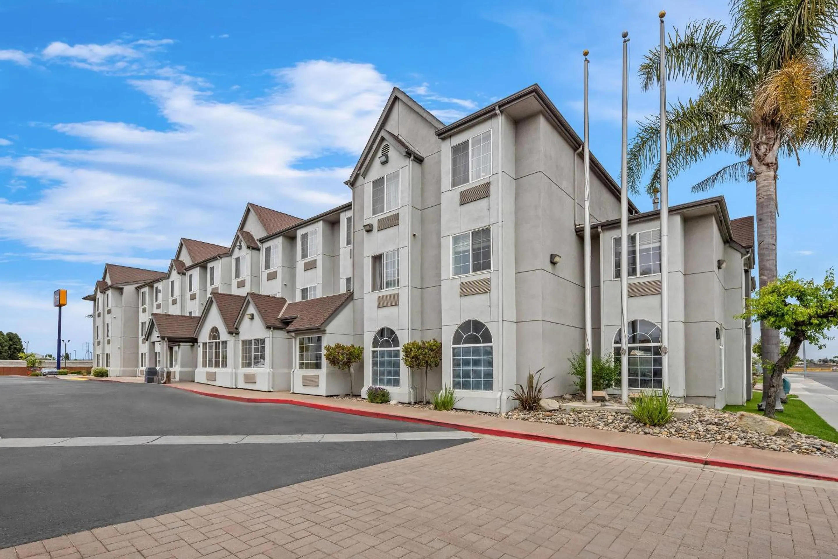 Property building in Comfort Inn & Suites Salinas City Center Area