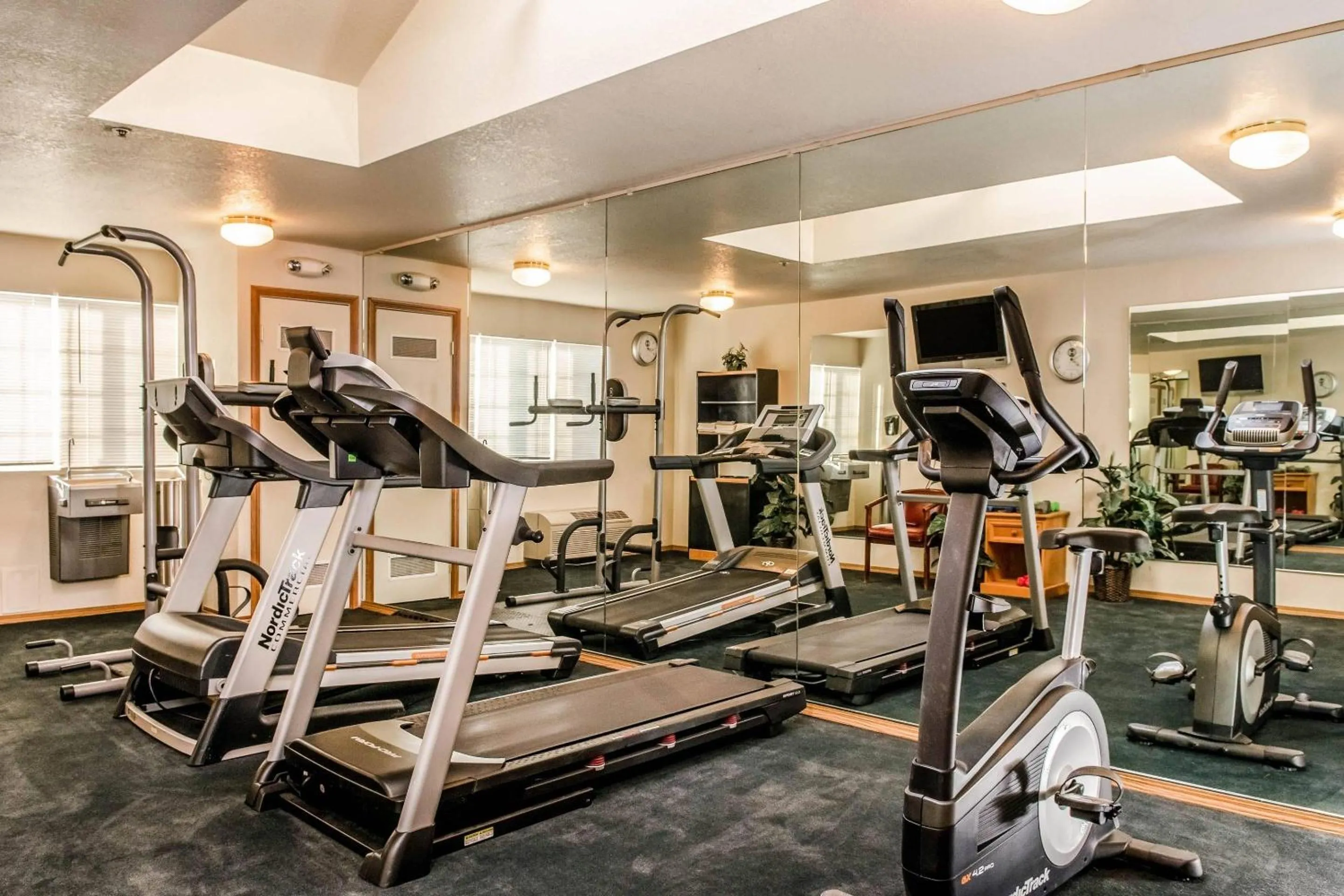 Fitness centre/facilities in Clarion Hotel By Humboldt Bay