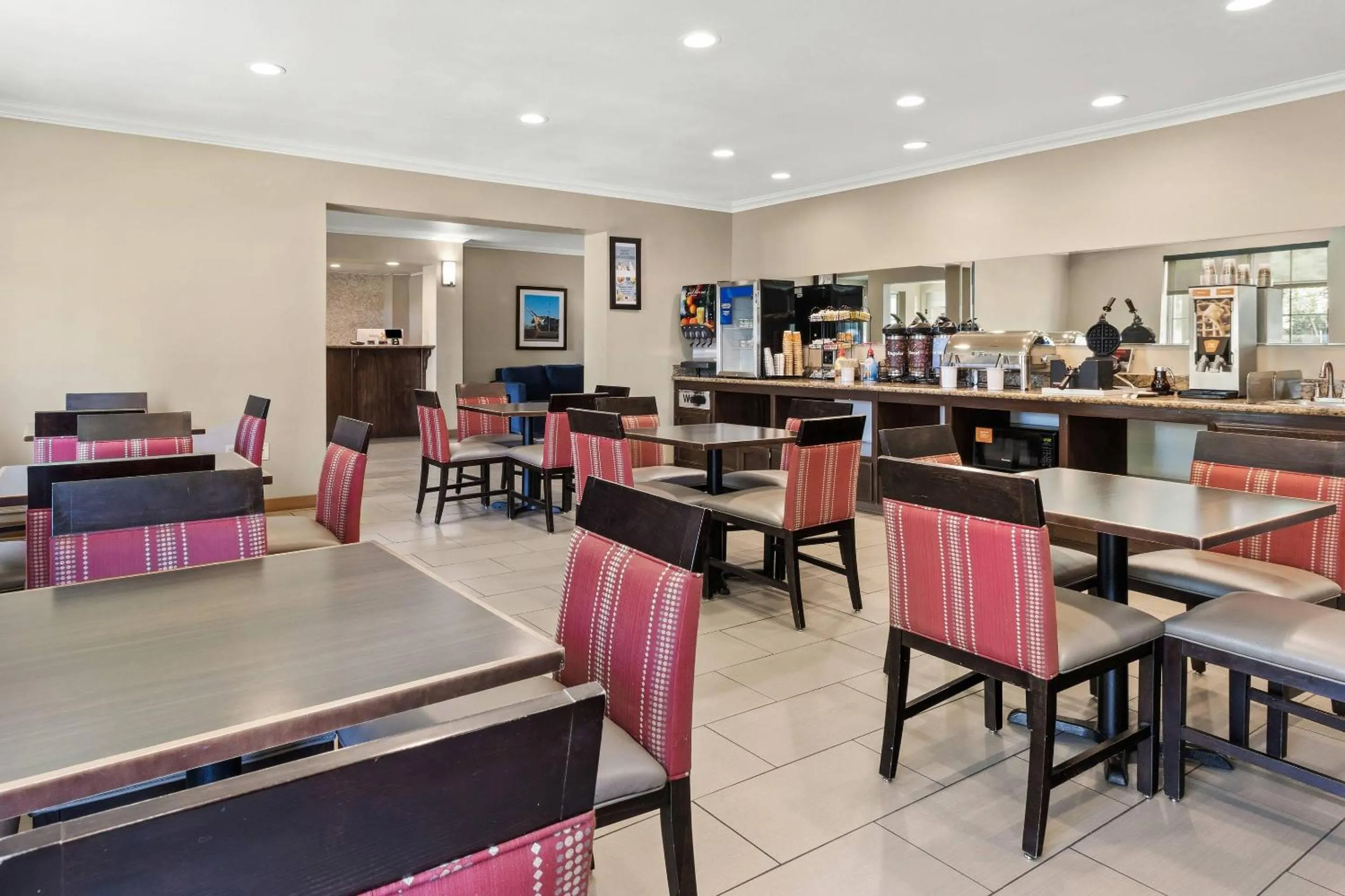 Breakfast in Comfort Inn & Suites Lancaster Antelope Valley
