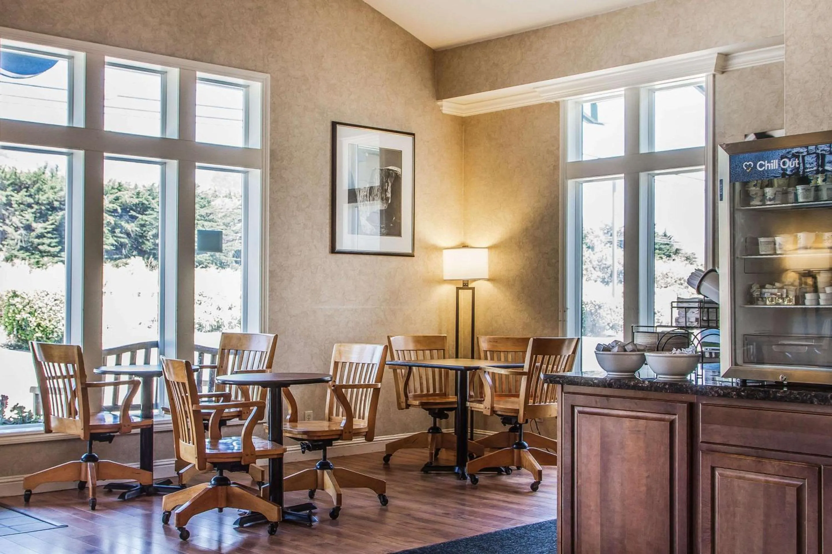 Restaurant/places to eat in Quality Inn Half Moon Bay-Miramar Beach