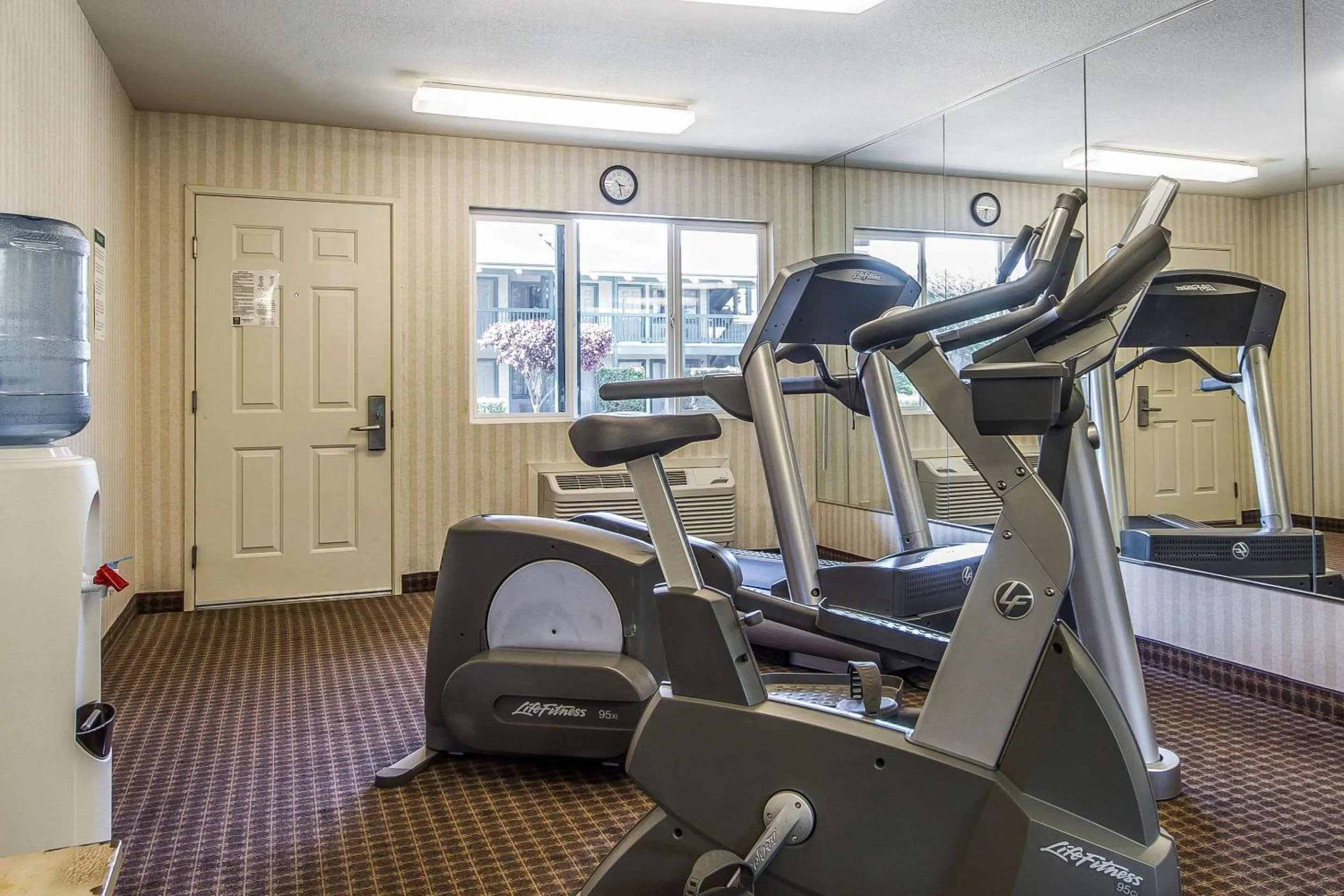 Fitness centre/facilities in Quality Inn Half Moon Bay-Miramar Beach