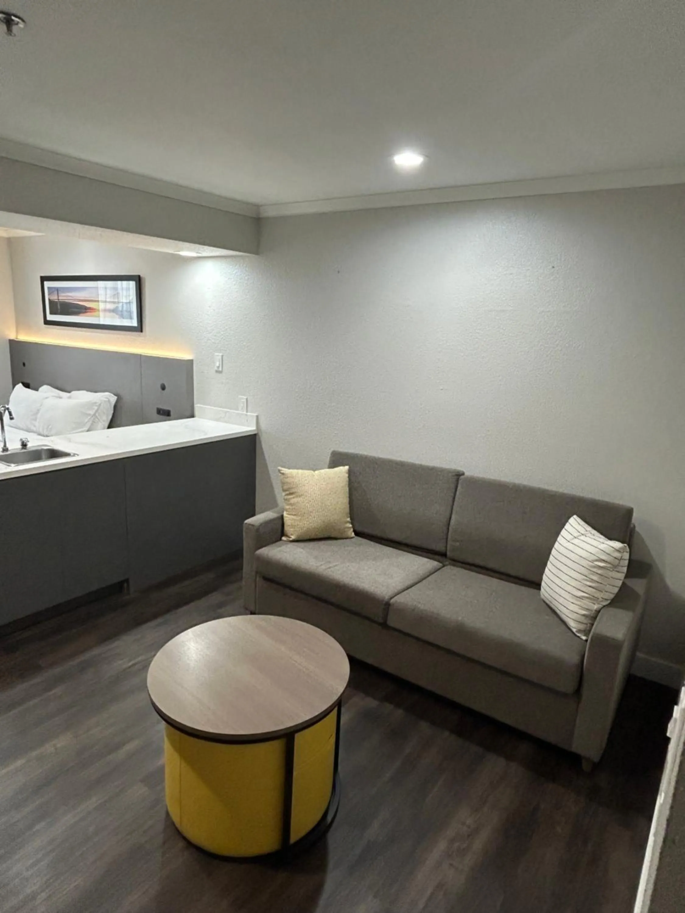 Bedroom in Quality Inn & Suites Santa Rosa South