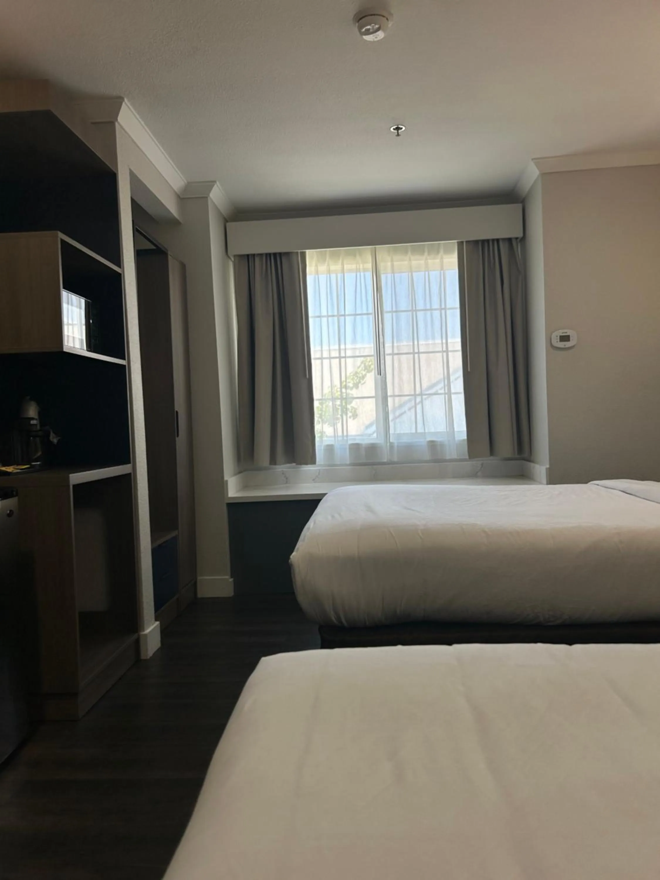 Bedroom, Bed in Quality Inn & Suites Santa Rosa South