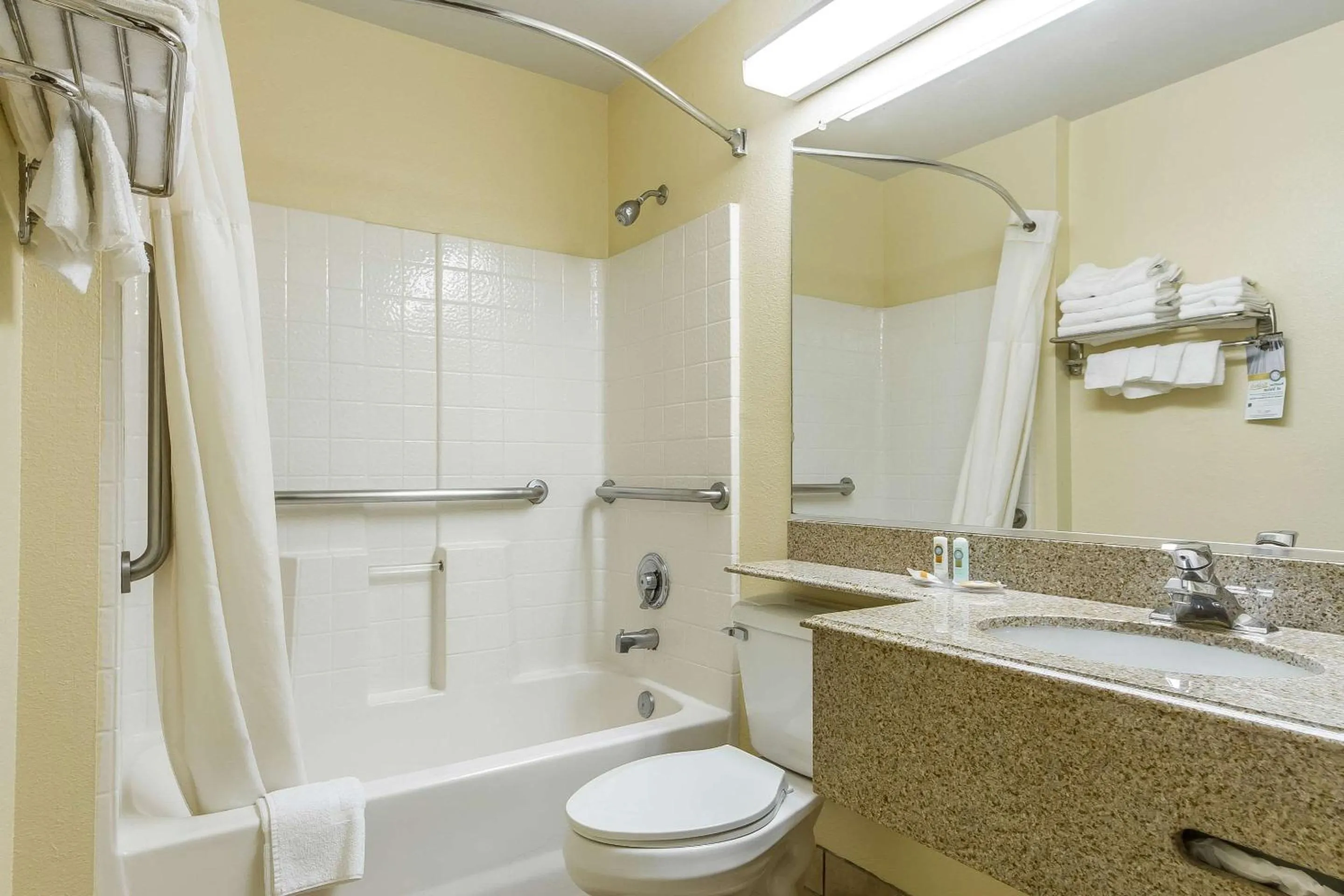 Bathroom in Quality Inn & Suites Santa Rosa South