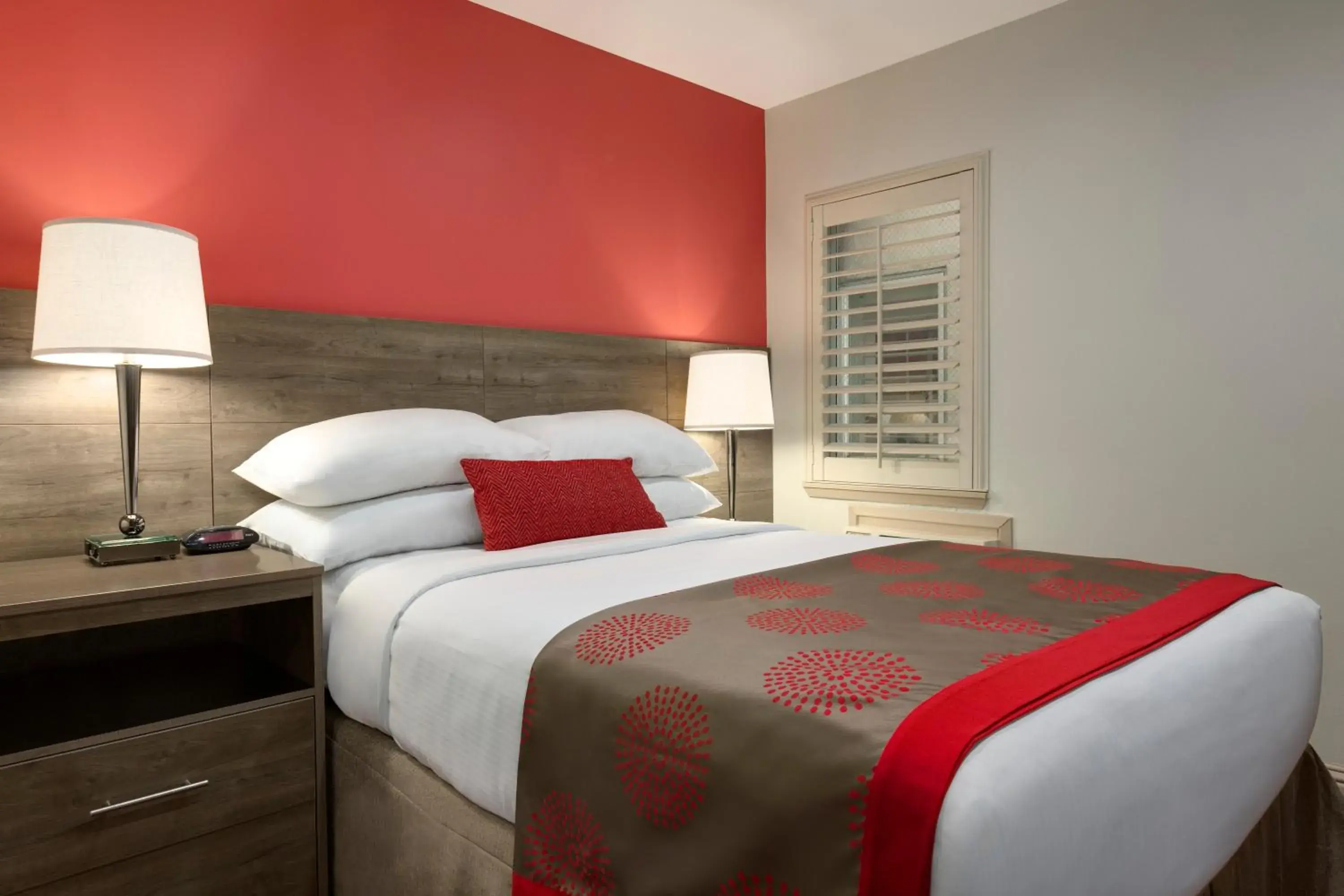 Double Room - Non-Smoking in Ramada by Wyndham Oakland Downtown City Center Double Room - Non-Smoking in Ramada by Wyndham Oakland Downtown City Center