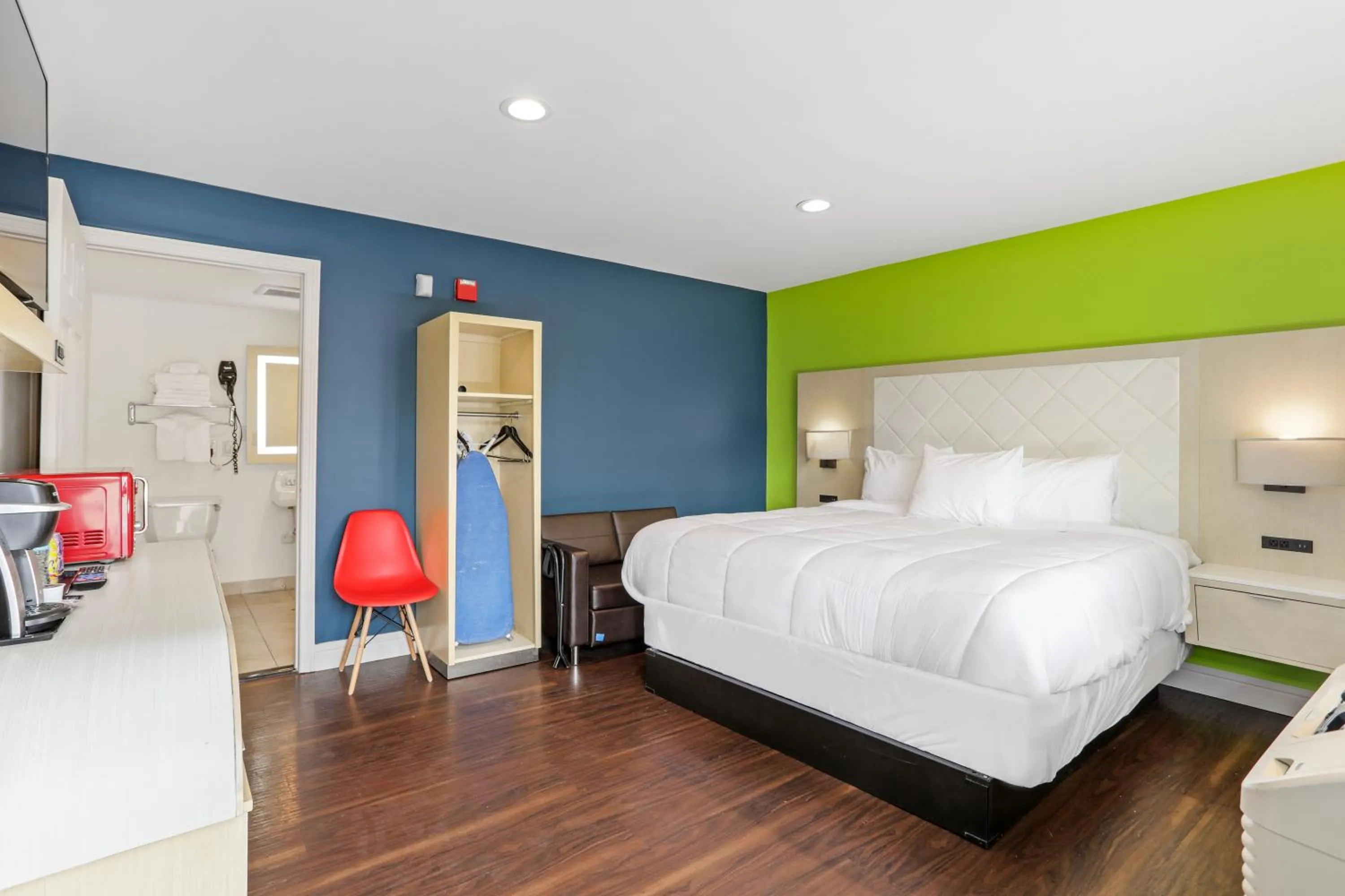 Bedroom, Bed in Signature Inn Berkeley