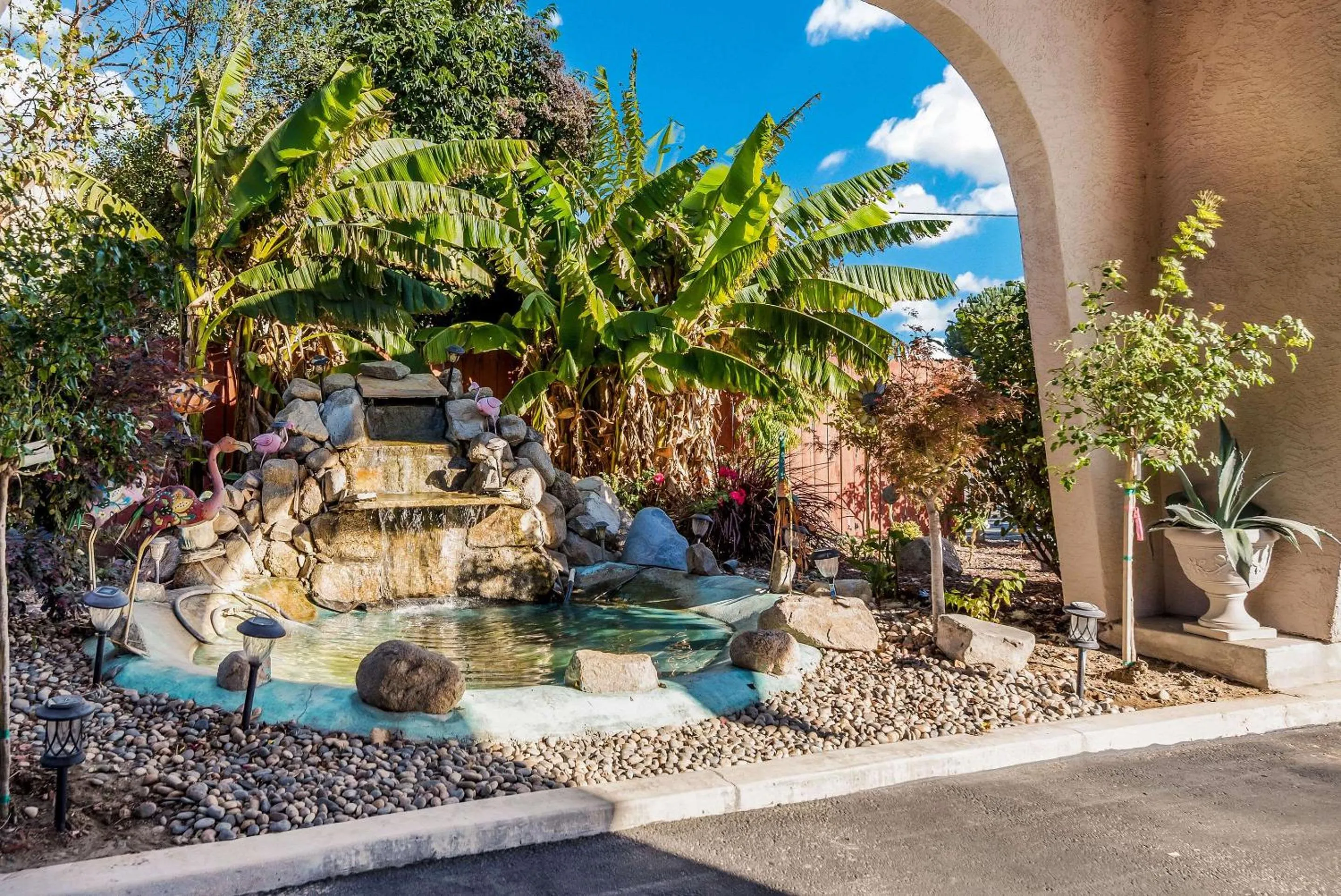 Property building in Quality Inn Near Fort Hunter Liggett