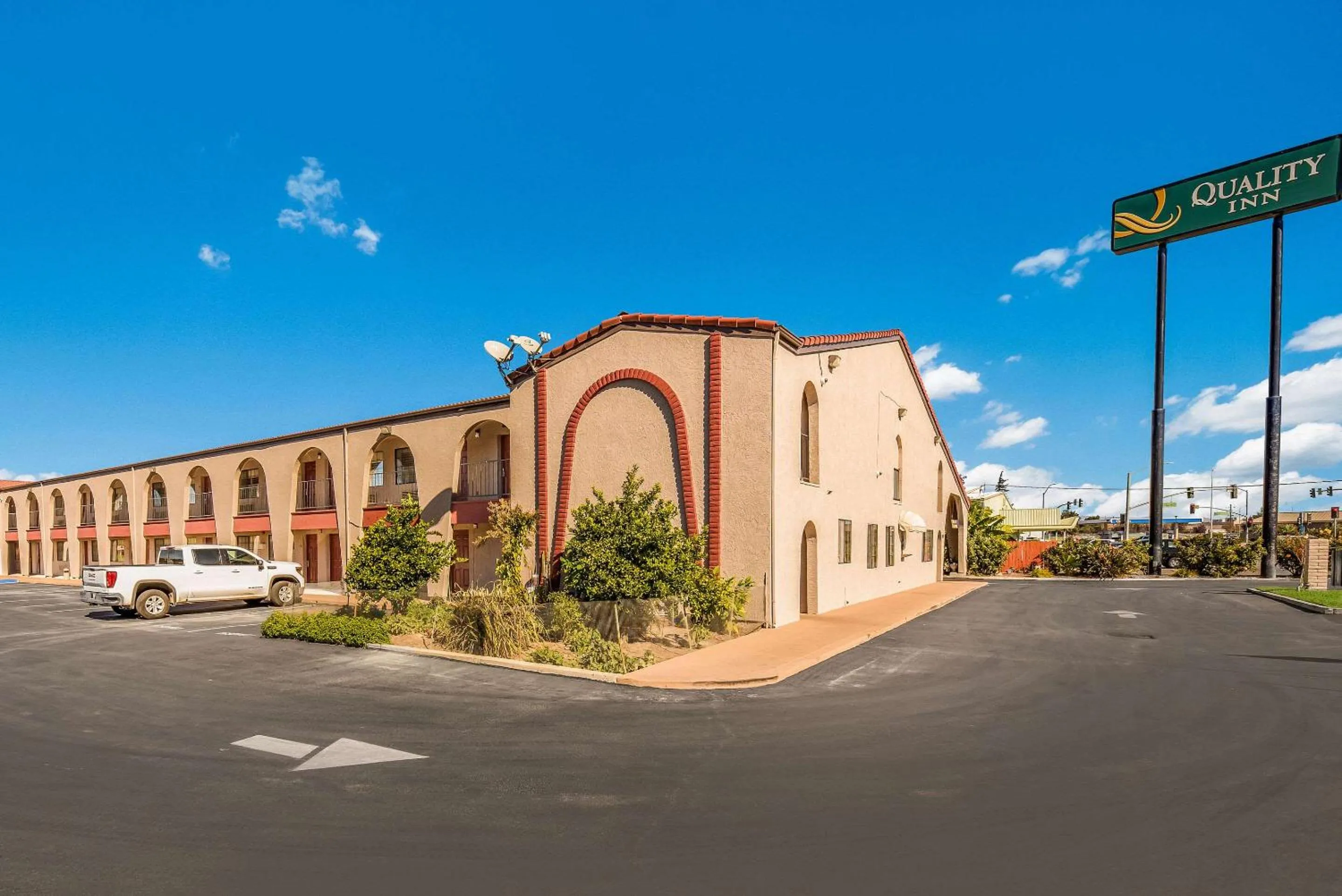 Property building in Quality Inn Near Fort Hunter Liggett