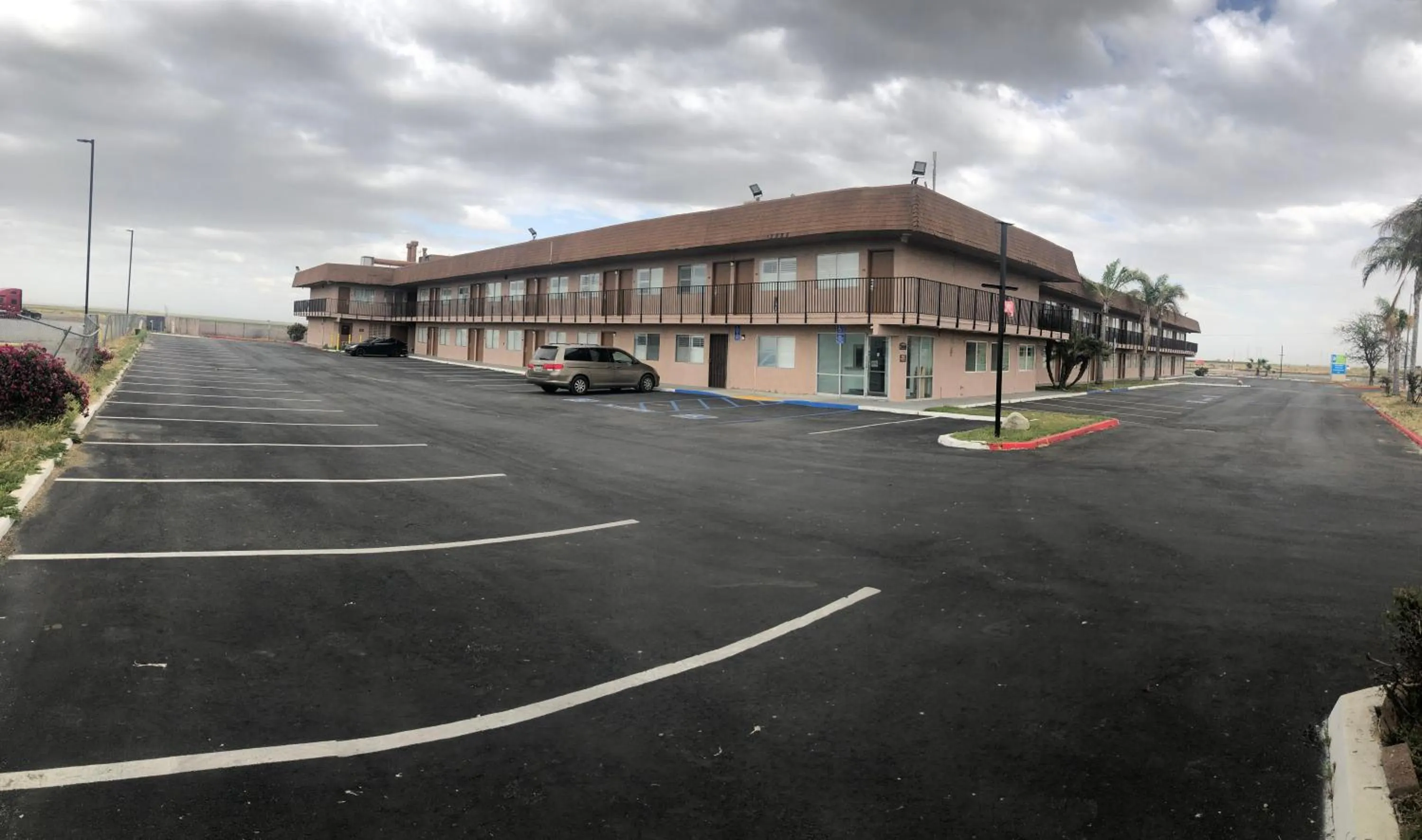 Property Building in SureStay Hotel by Best Western Buttonwillow