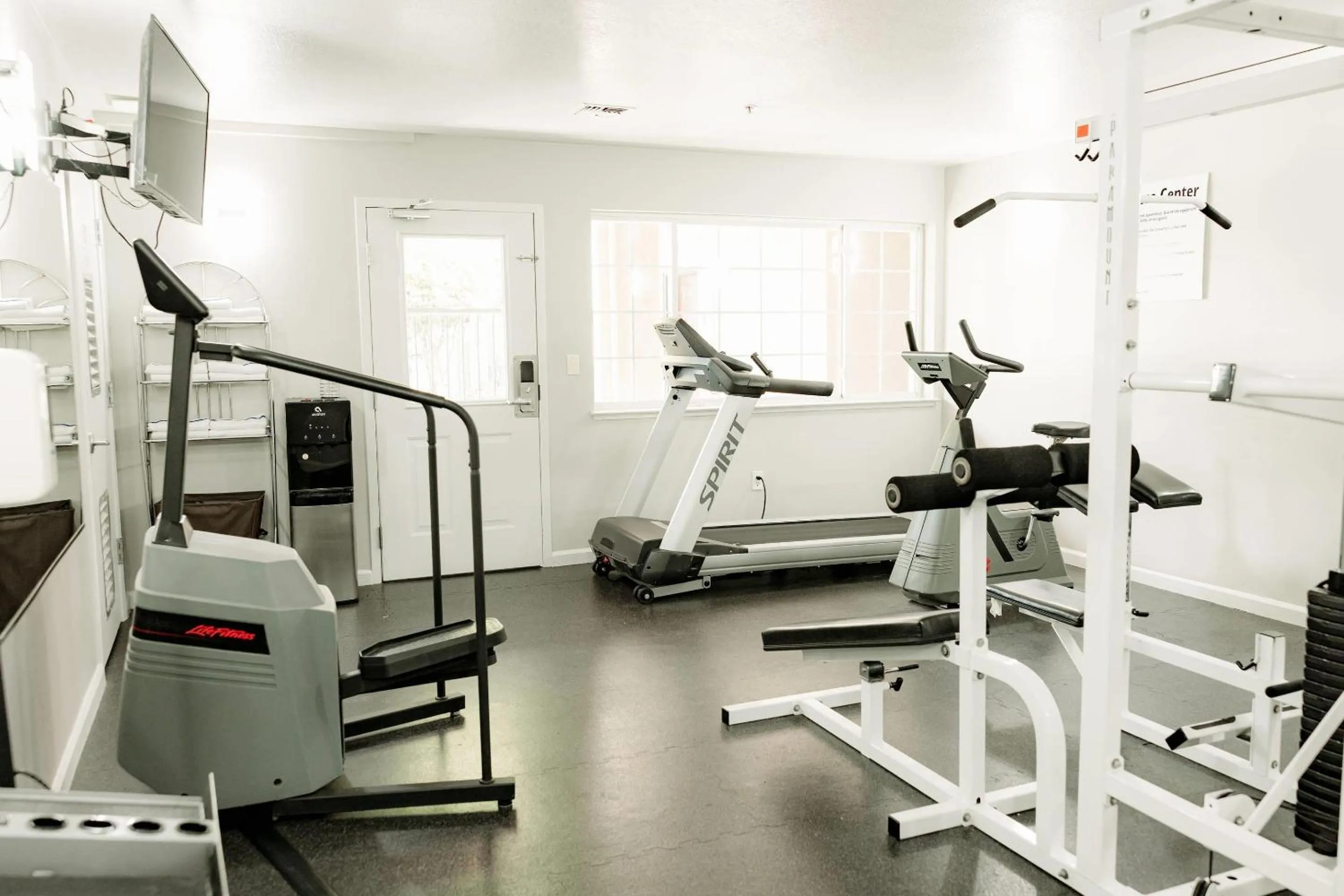 Fitness centre/facilities in Quality Inn & Suites Lathrop