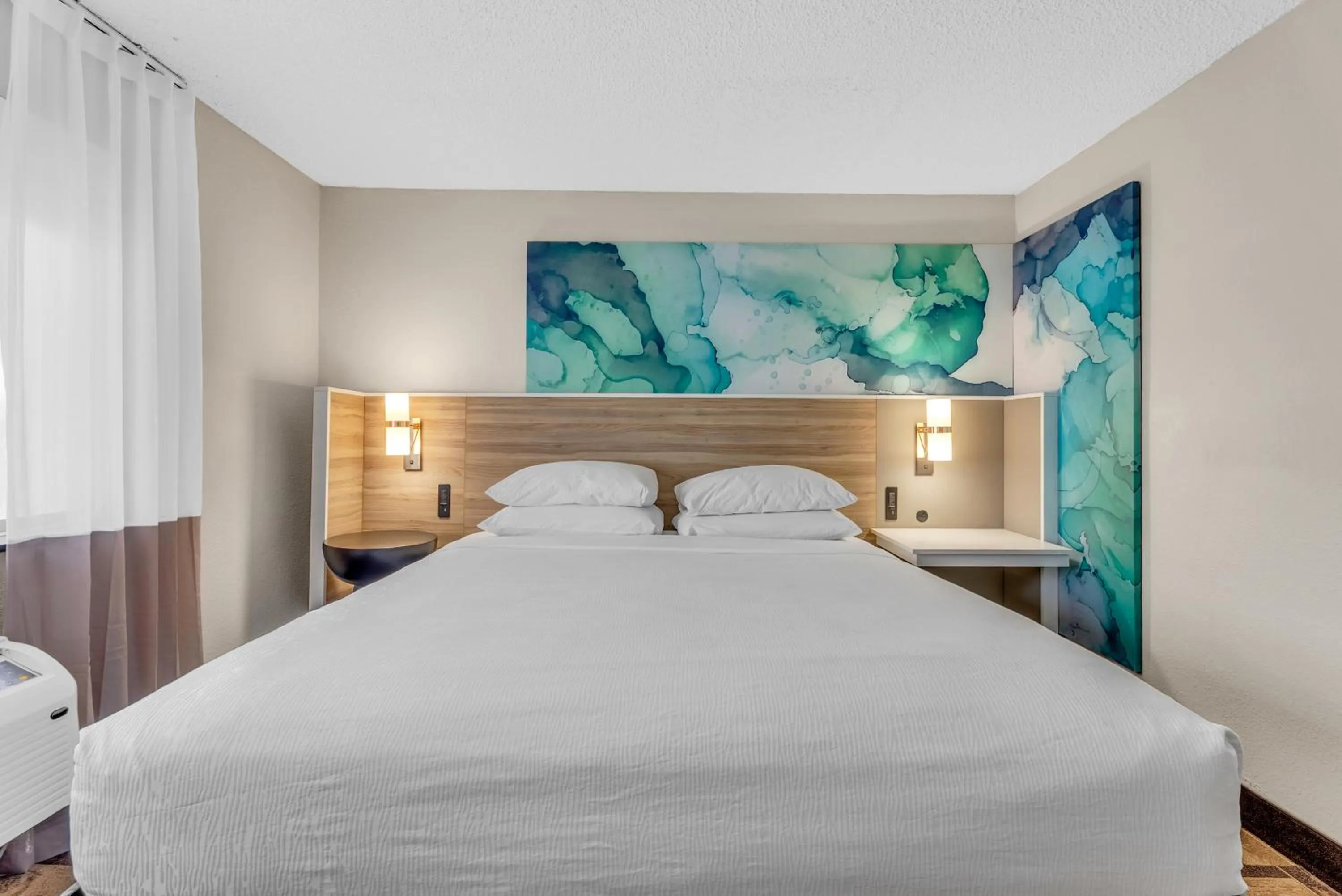 Bed in Wyndham Garden Newark Fremont Silicon Valley