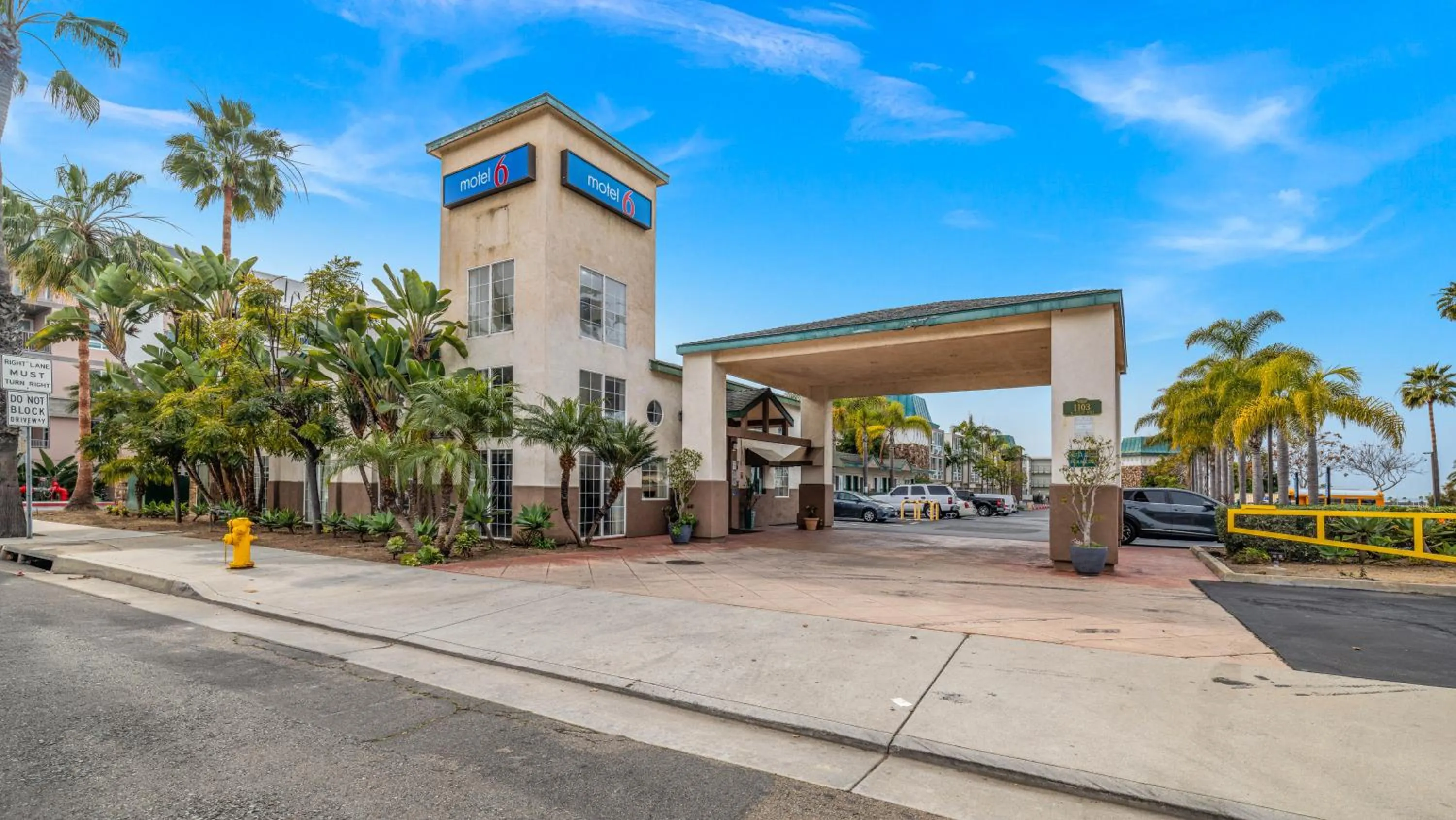 Property building in Oceanside, CA – Marina / Camp Pendleton