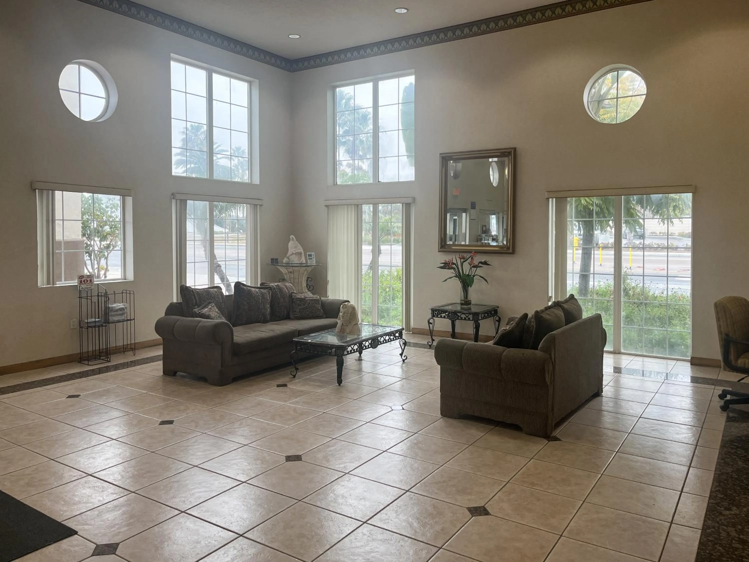 Lobby or reception in Oceanside, CA – Marina / Camp Pendleton