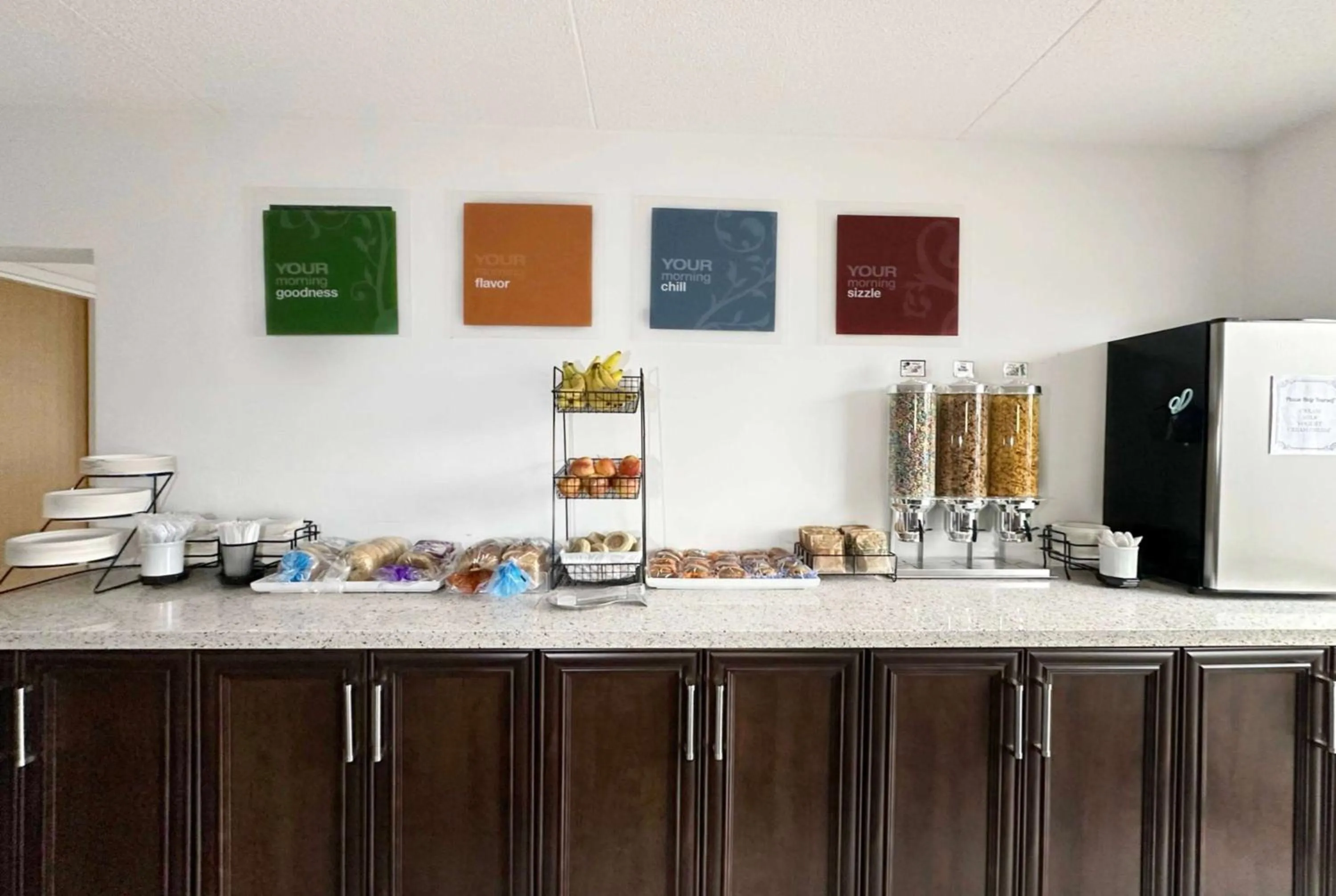 Breakfast in Travelodge by Wyndham Welland