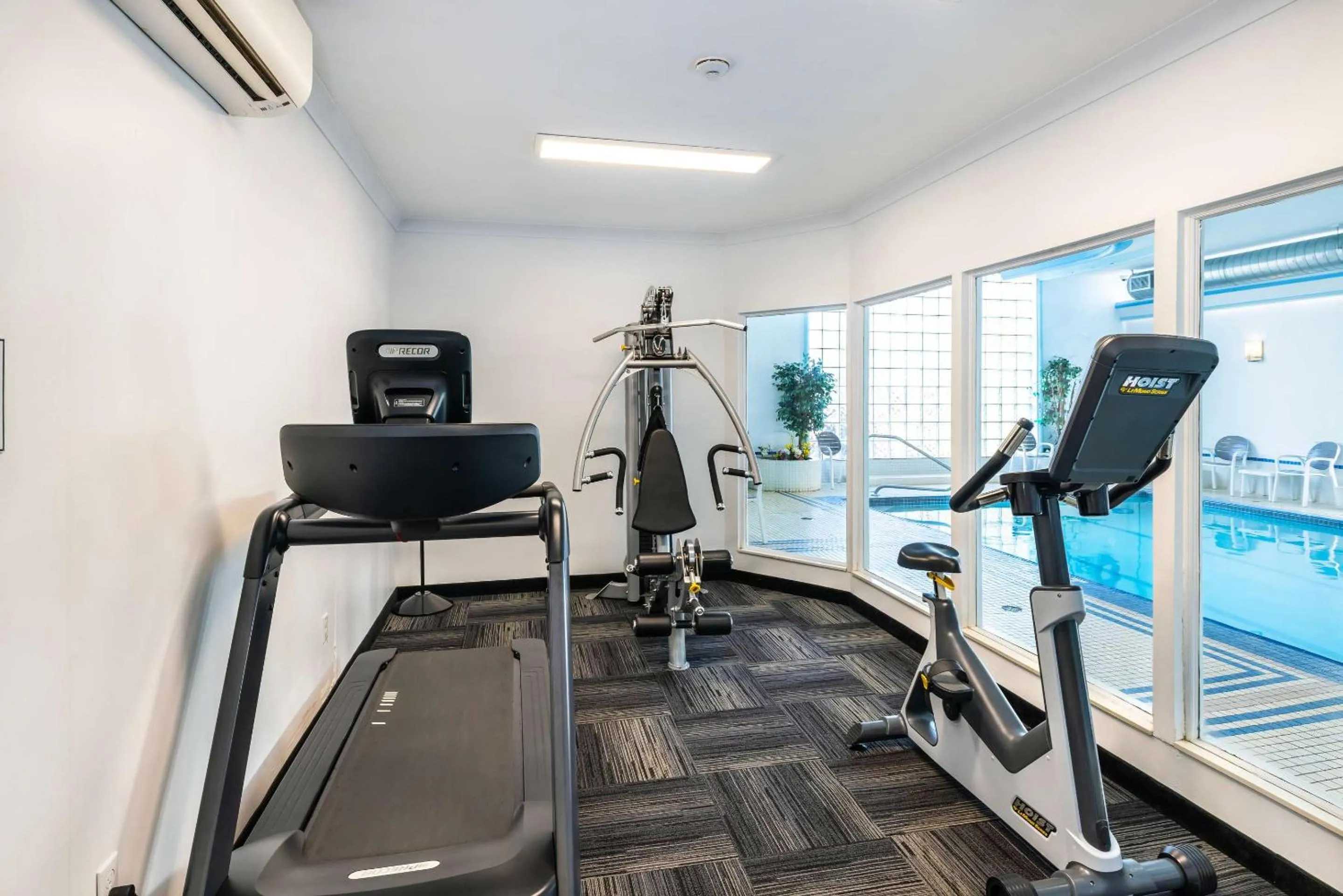 Fitness centre/facilities in Quality Inn & Suites Garden of the Gulf