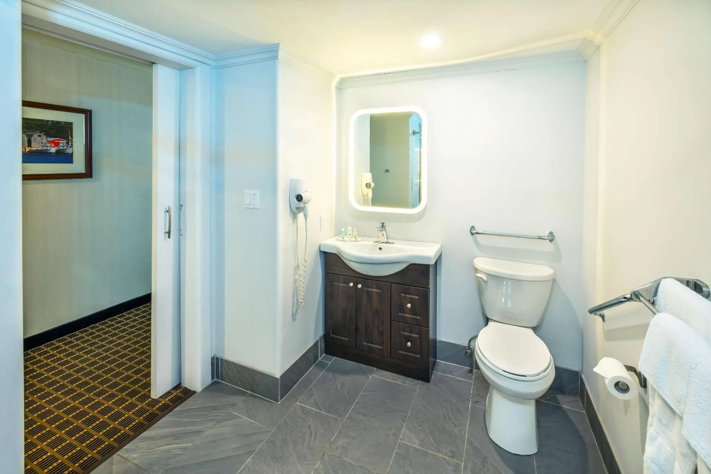 Bedroom in Quality Inn & Suites Garden of the Gulf