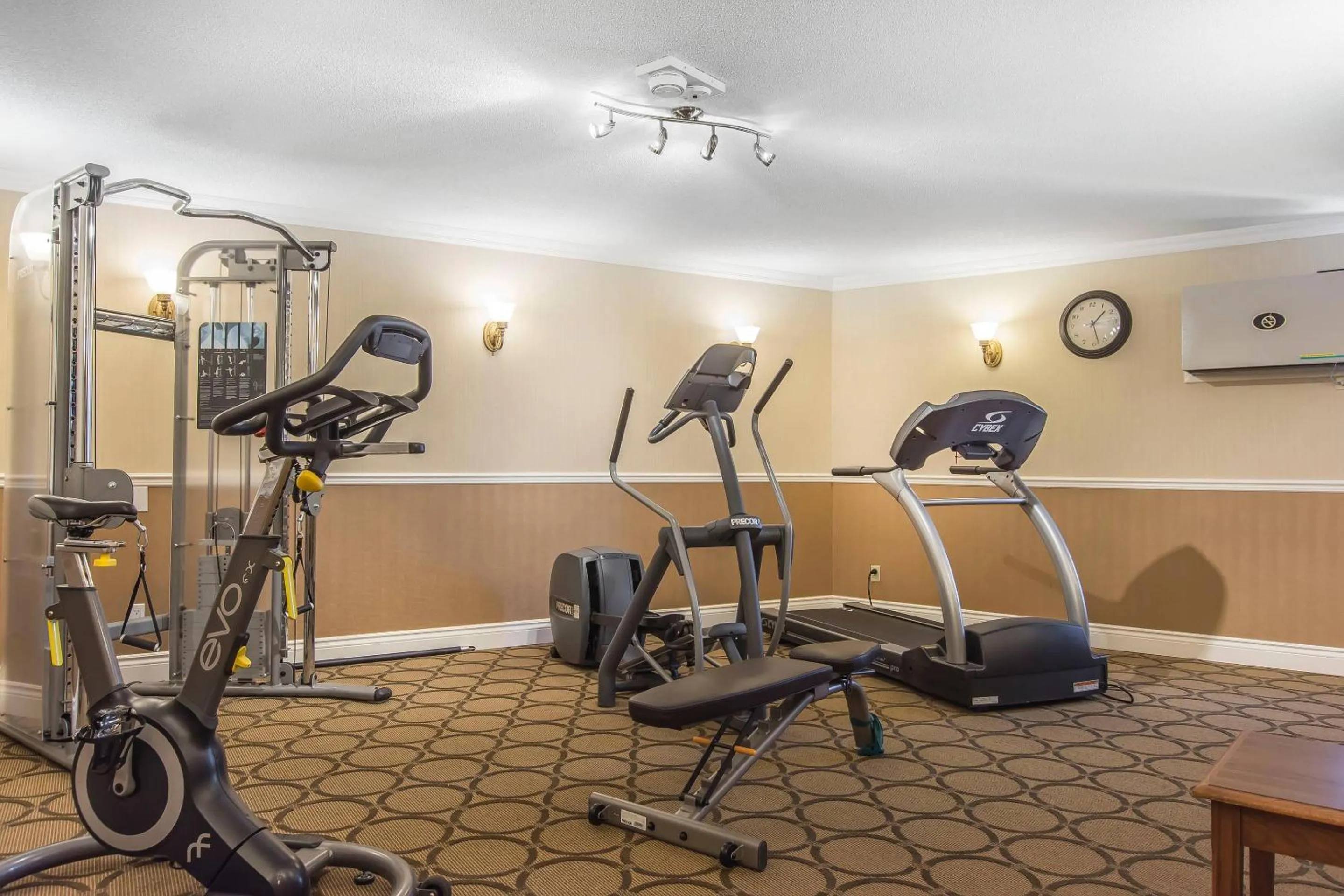 Fitness centre/facilities in Comfort Inn