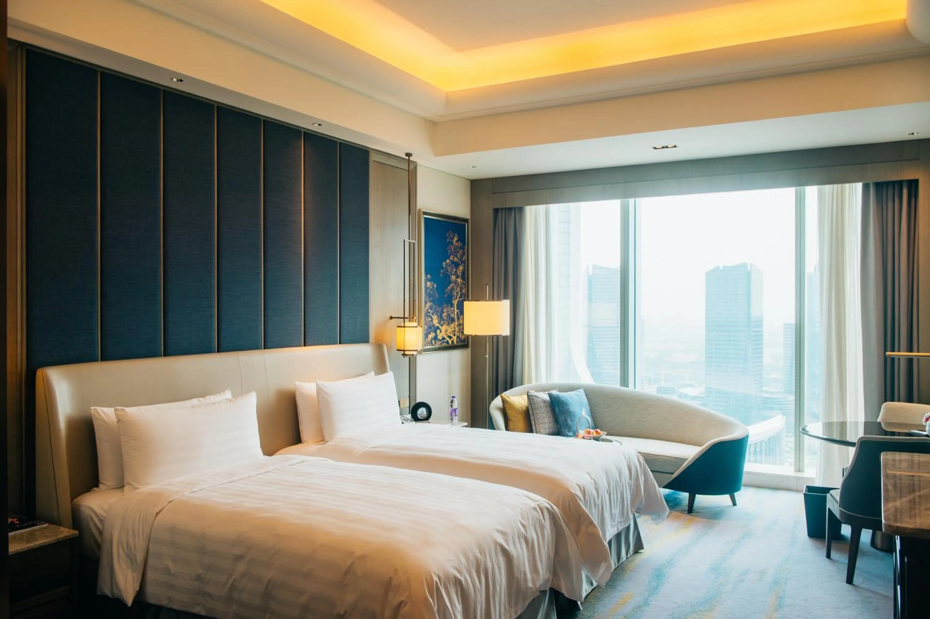 Bed in Shangri-La Yuanqu, Suzhou