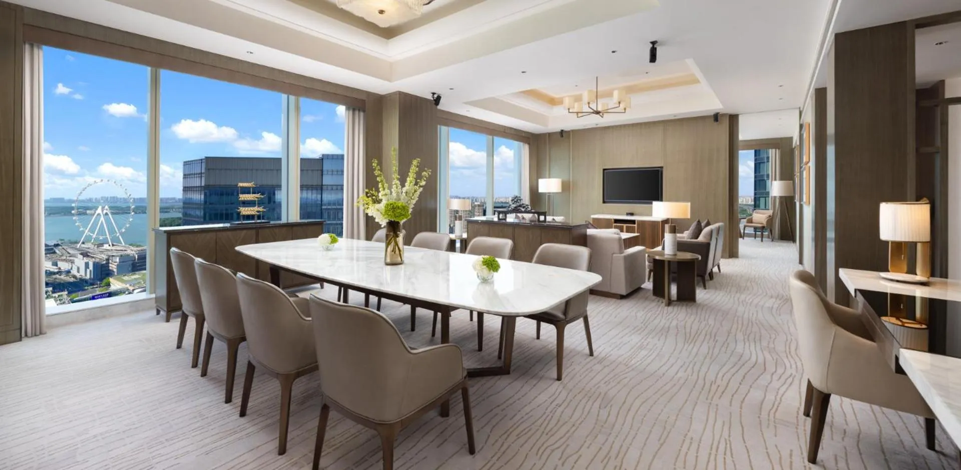 Seating area in Shangri-La Yuanqu, Suzhou