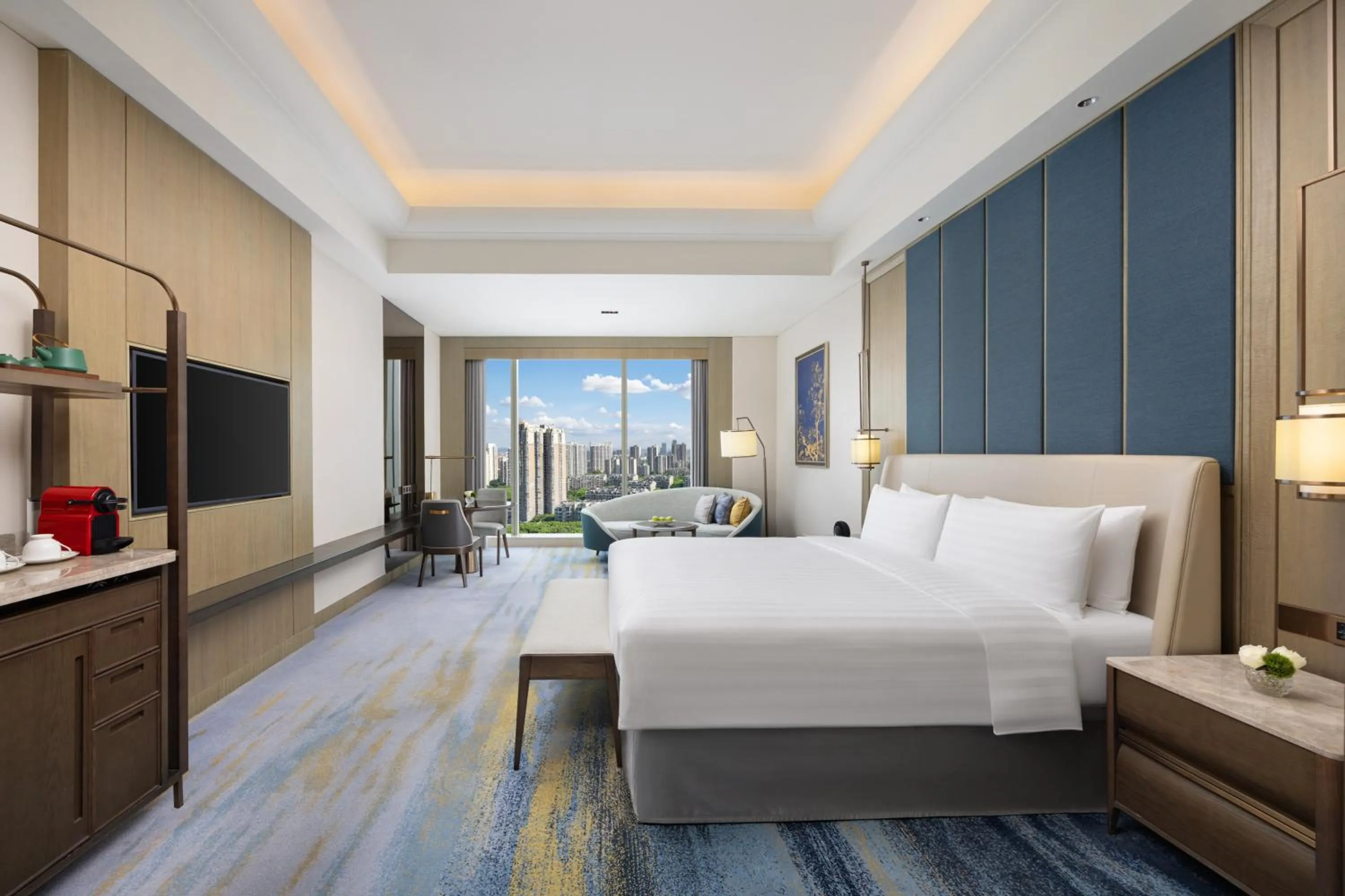 Bed in Shangri-La Yuanqu, Suzhou