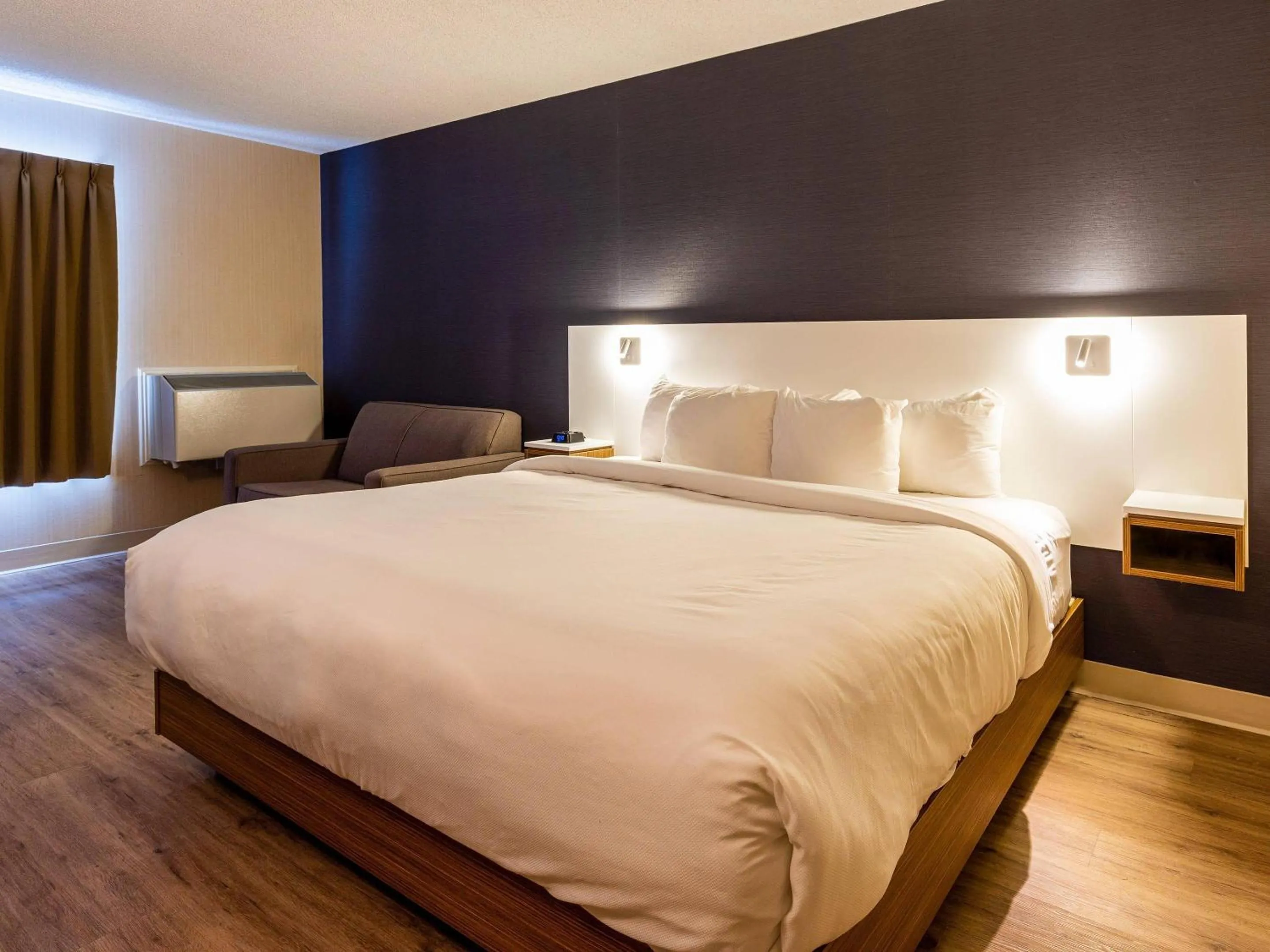 Bedroom, Bed in Comfort Inn