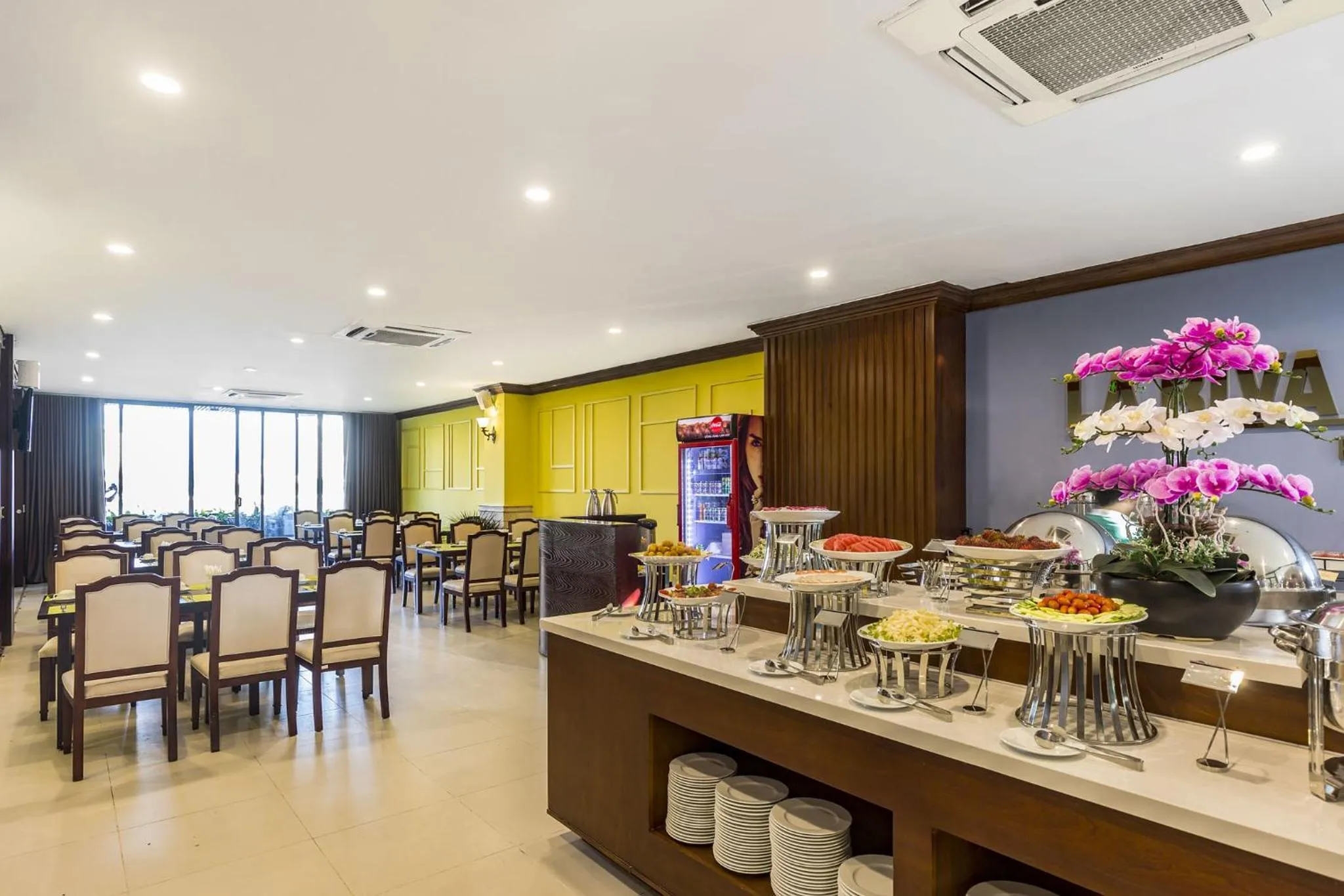 Restaurant/places to eat in IBIZA Riverfront Da Nang Hotel