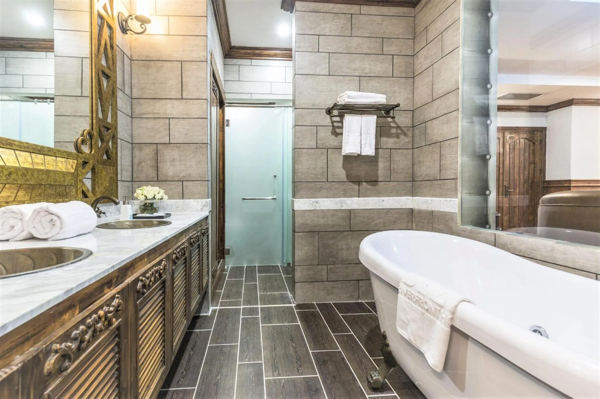 Bath in IBIZA Riverfront Da Nang Hotel