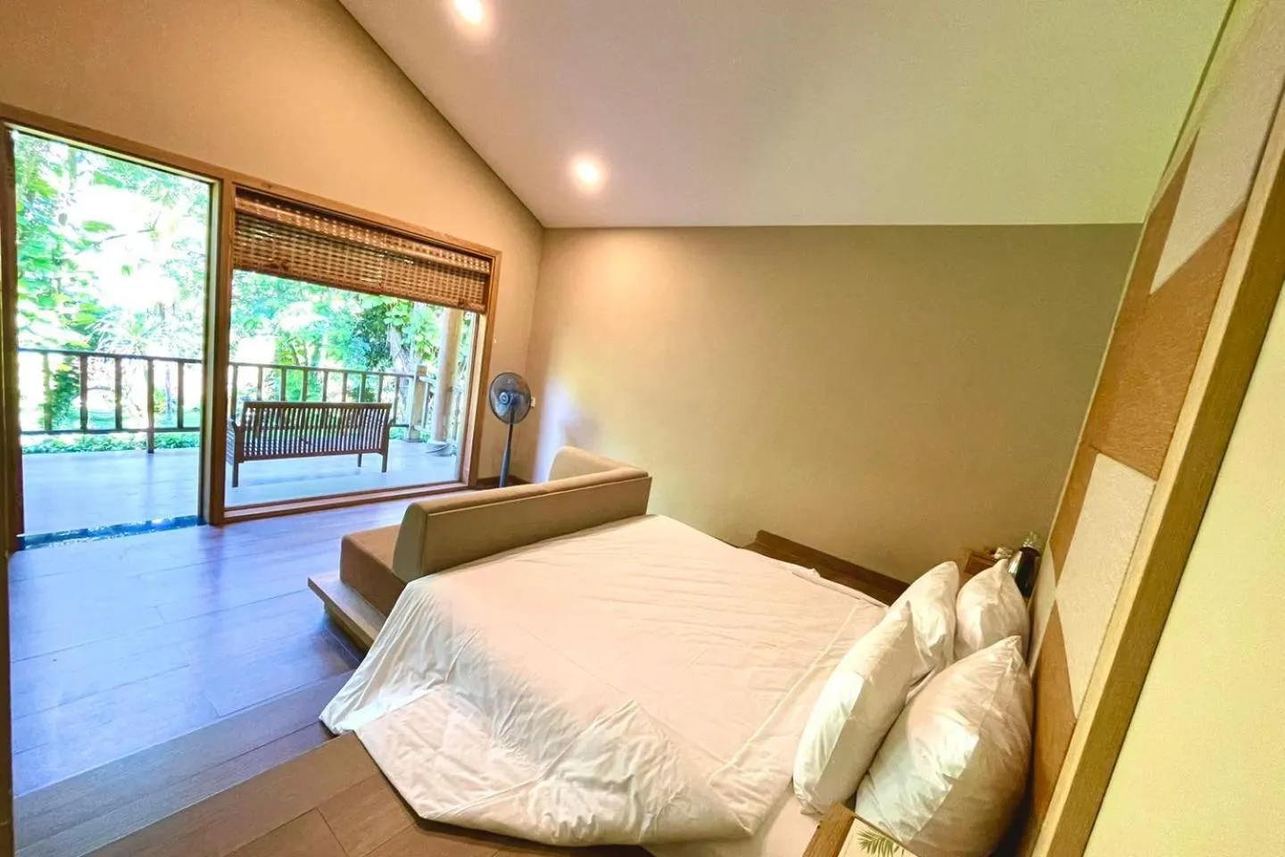 Bed in BaHo Eco Beat