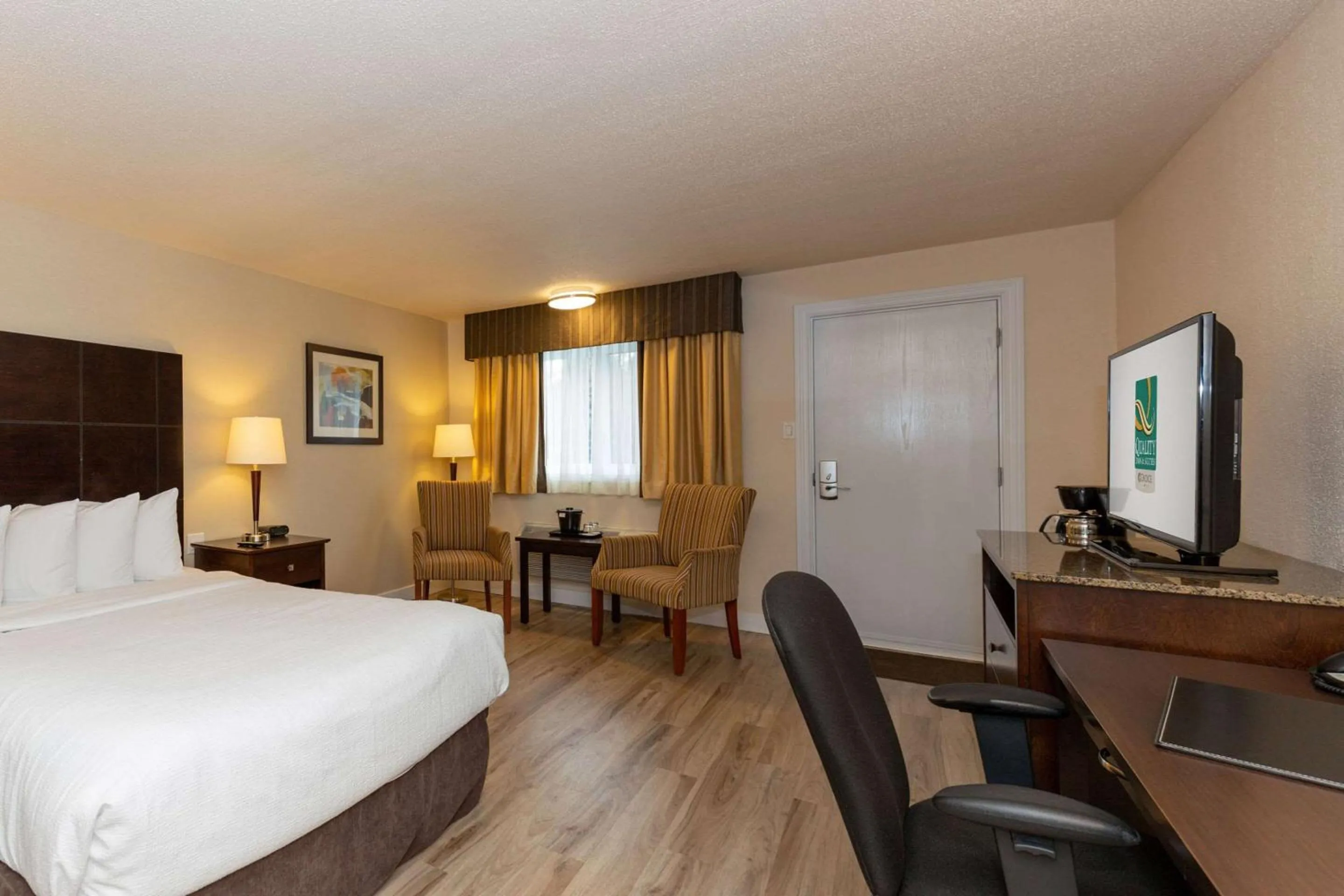 Bedroom, Bed in Quality Inn & Suites