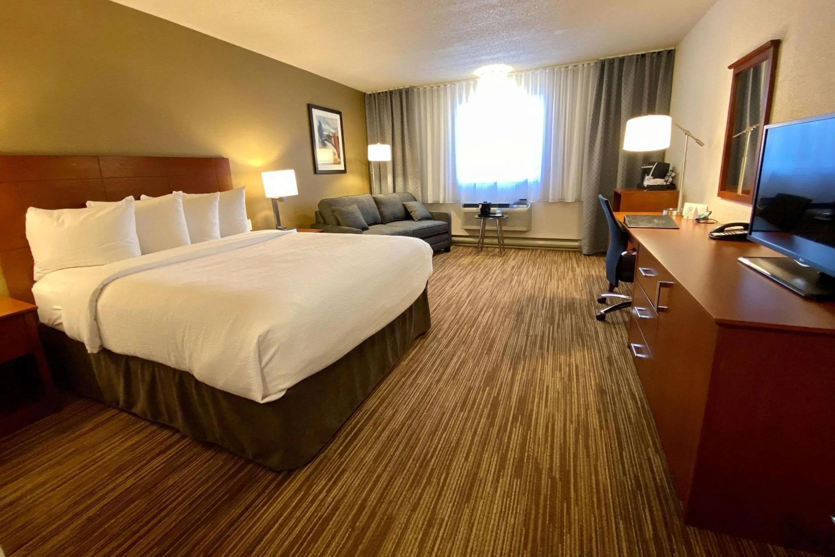 Bedroom, Bed in Quality Inn & Suites